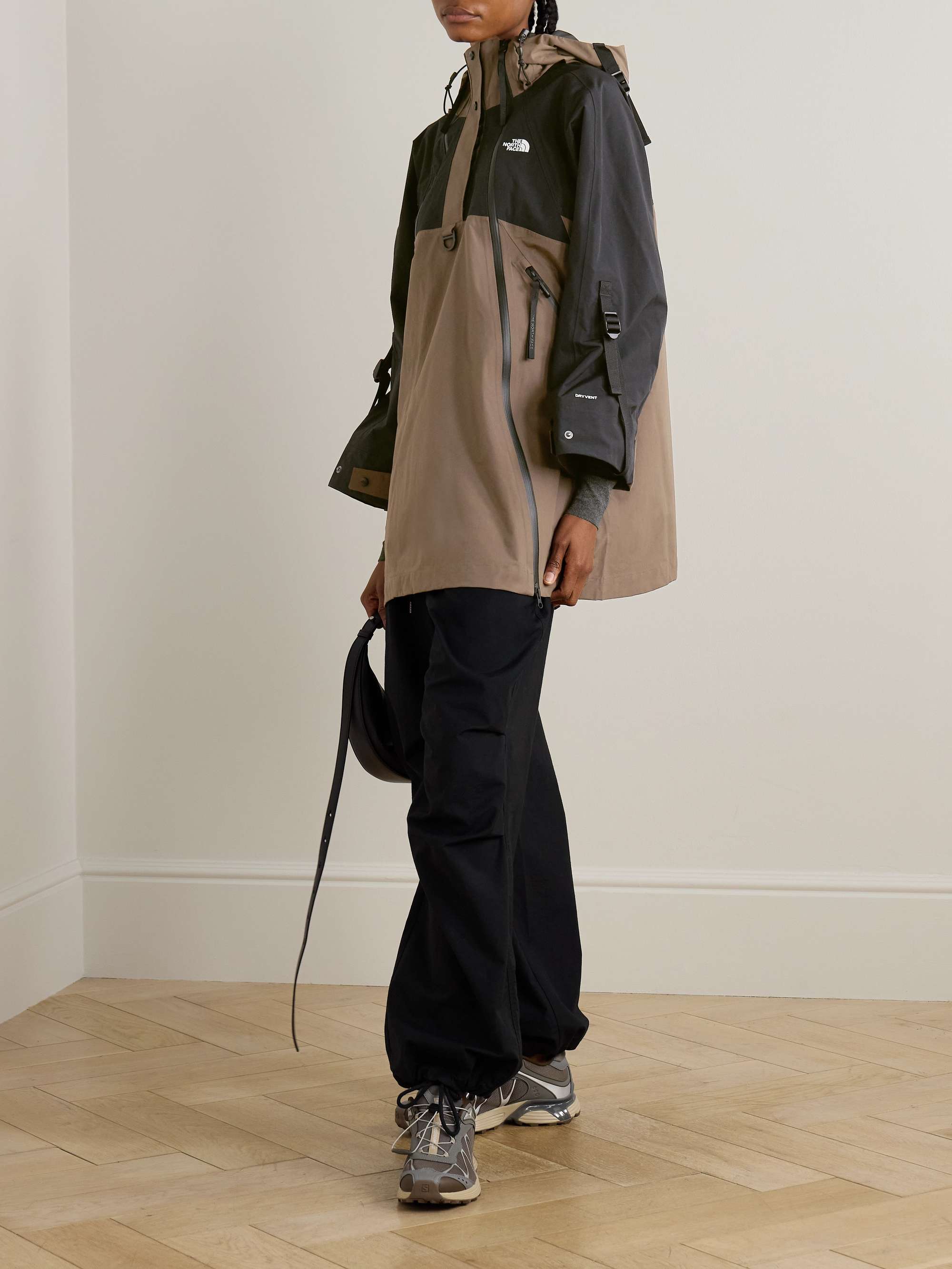 THE NORTH FACE