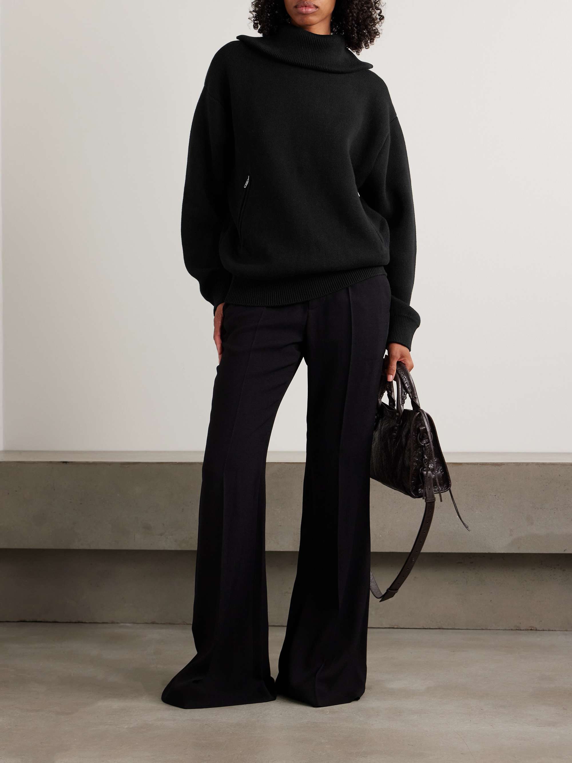 BALENCIAGA