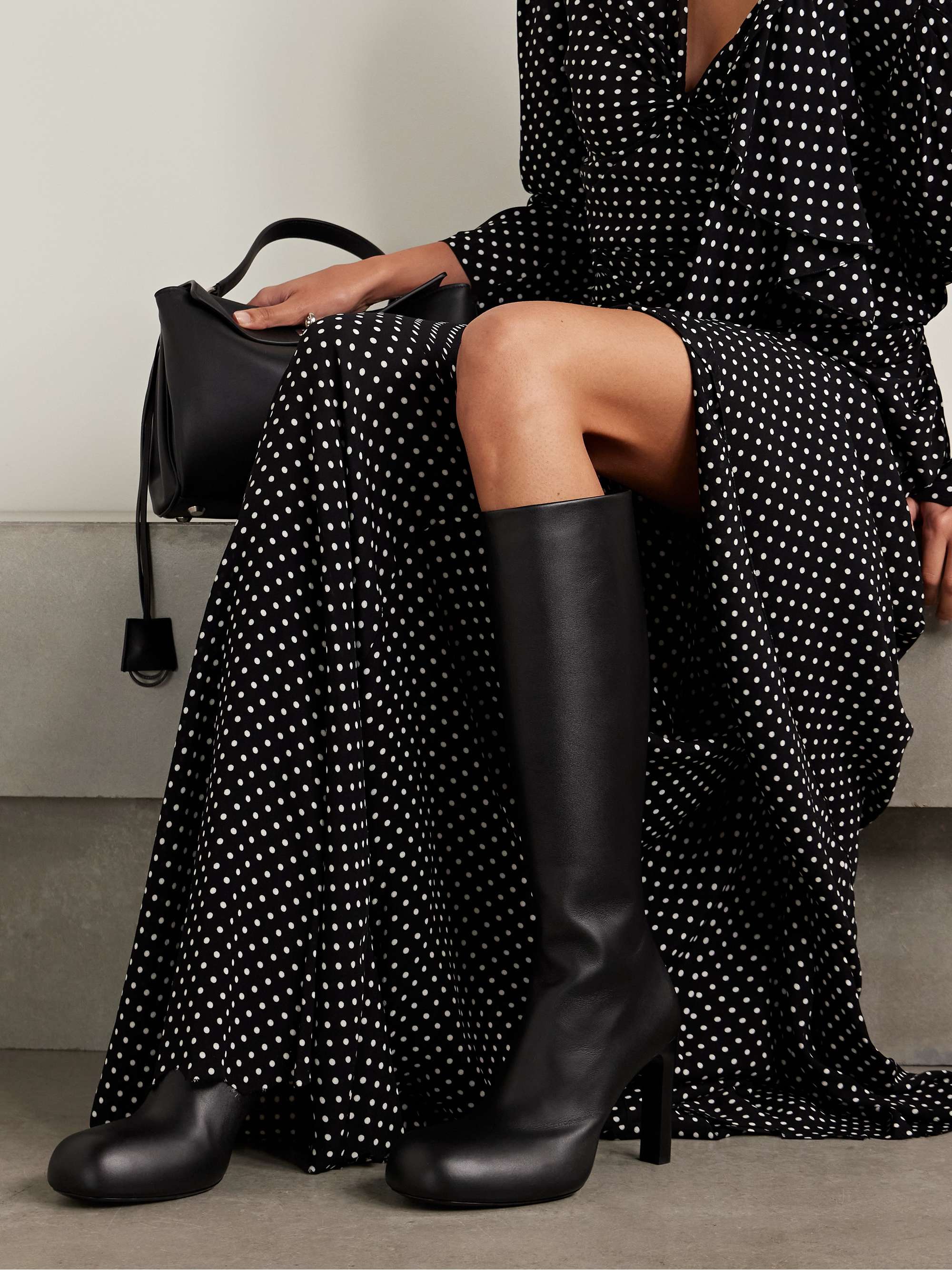 BALENCIAGA