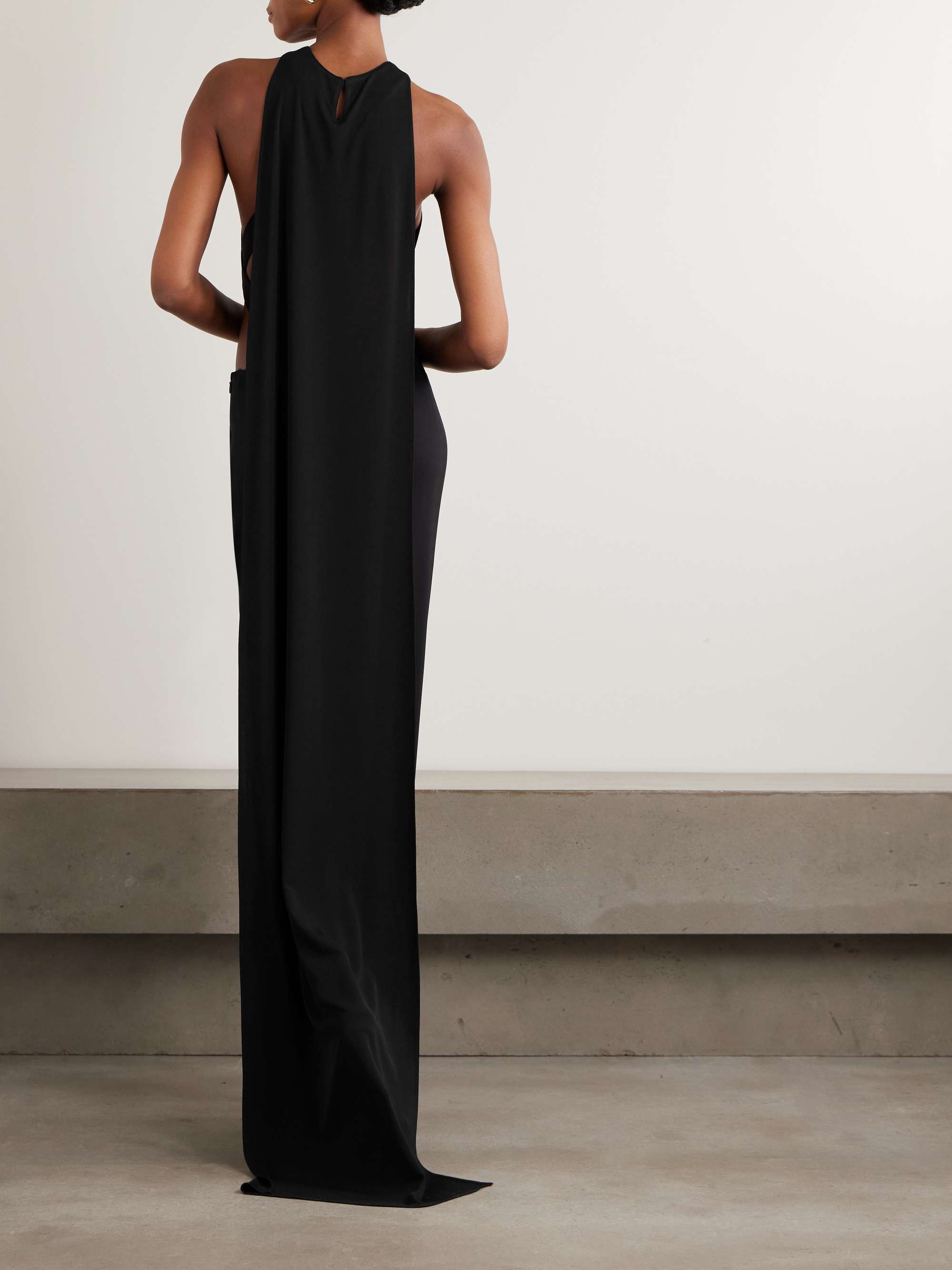 THE NEW ARRIVALS ILKYAZ OZEL