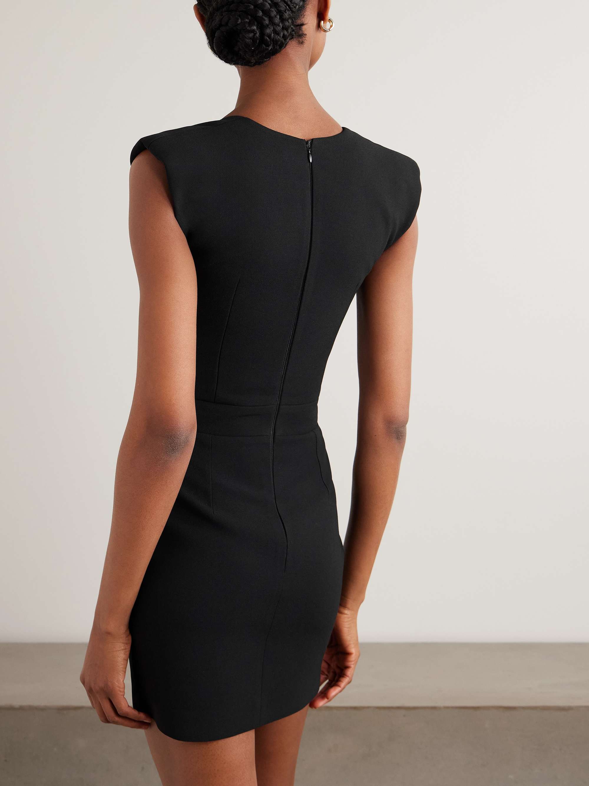 THE NEW ARRIVALS ILKYAZ OZEL