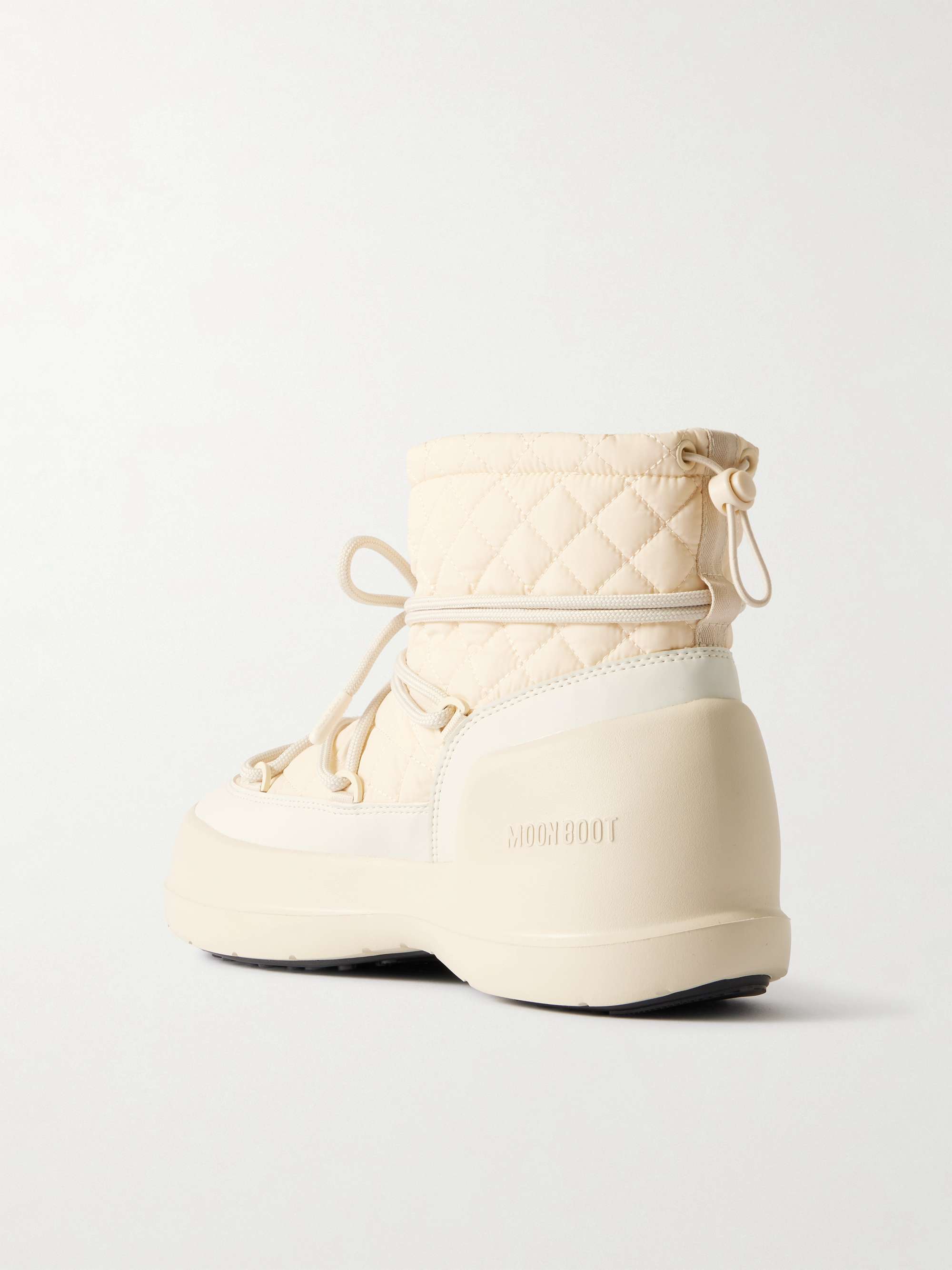 MOON BOOT