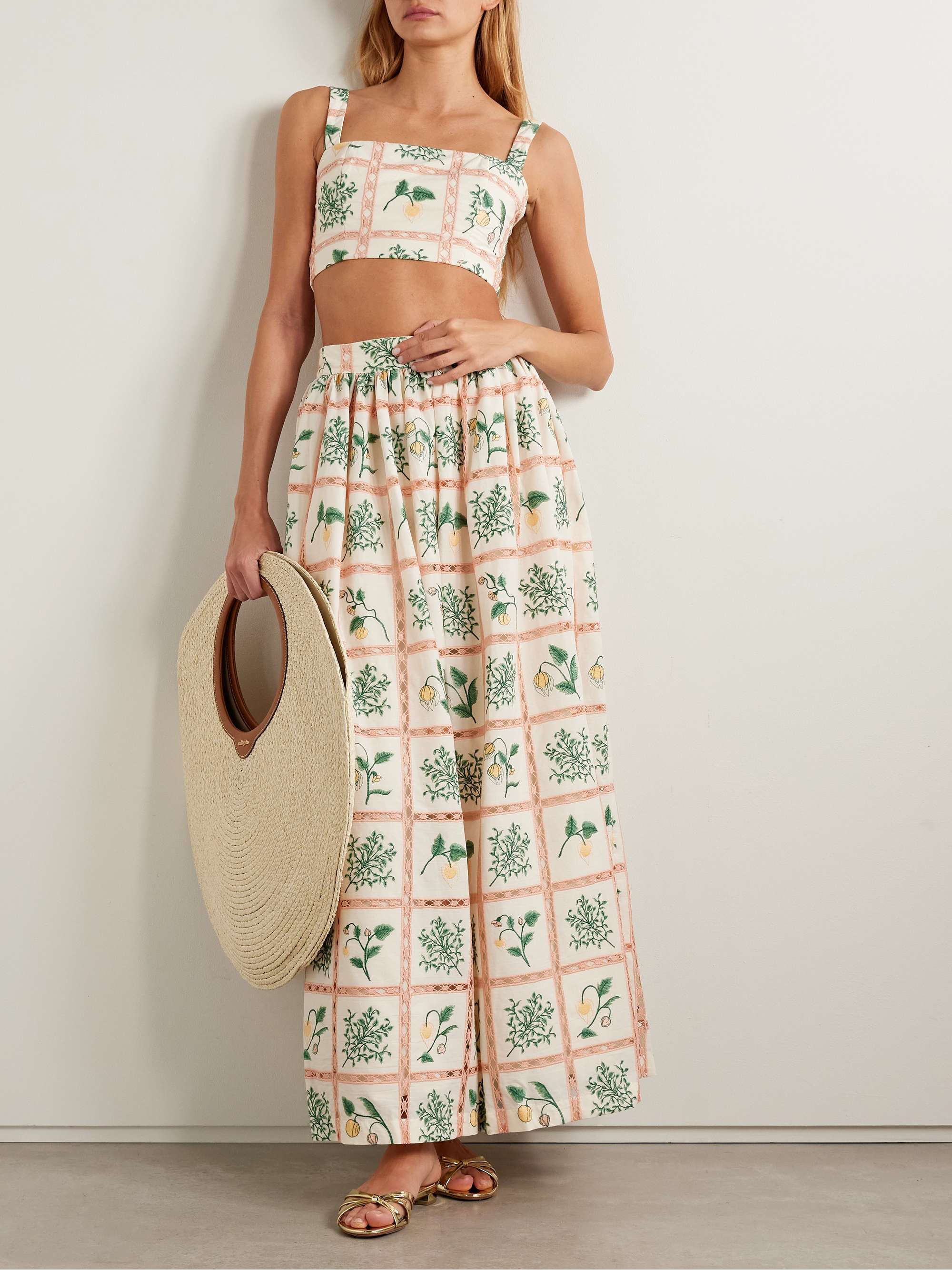 AGUA BY AGUA BENDITA