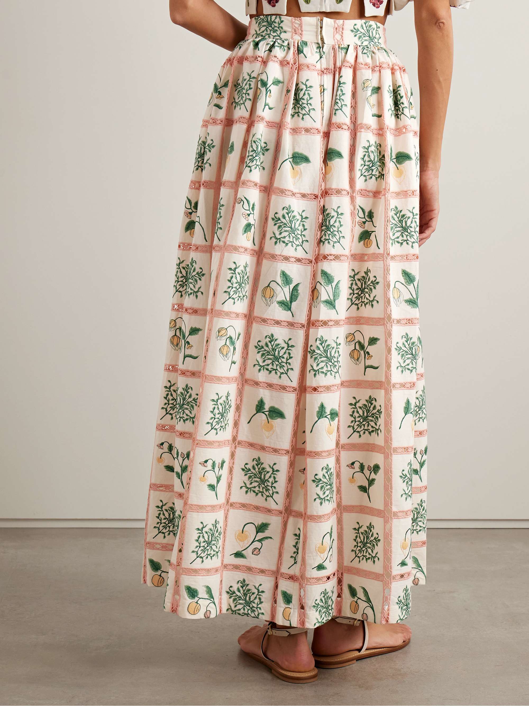 AGUA BY AGUA BENDITA