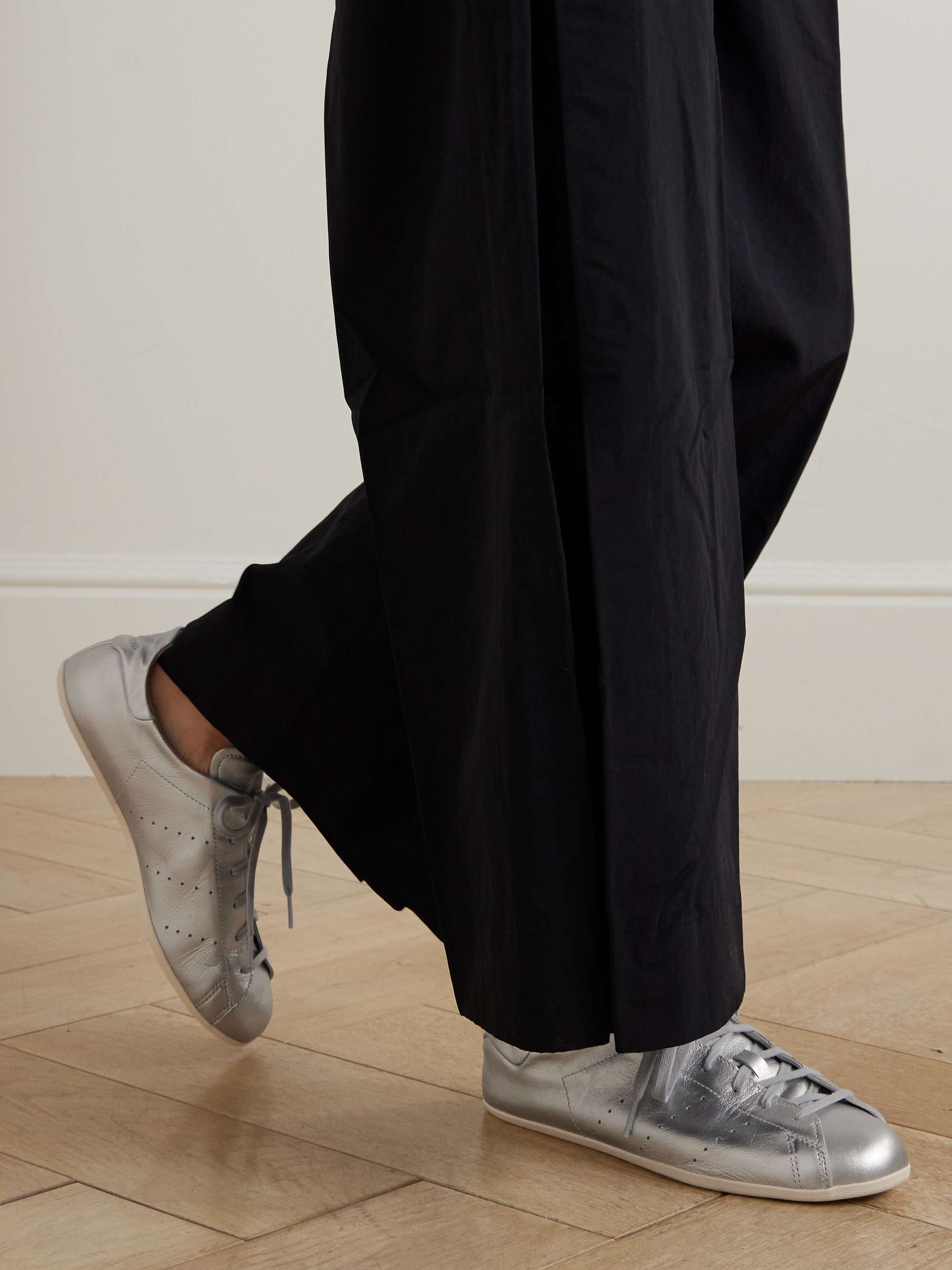 ADIDAS ORIGINALS