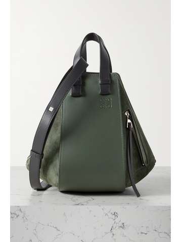 LOEWE Hammock kleine Schultertasche aus Leder und Veloursleder