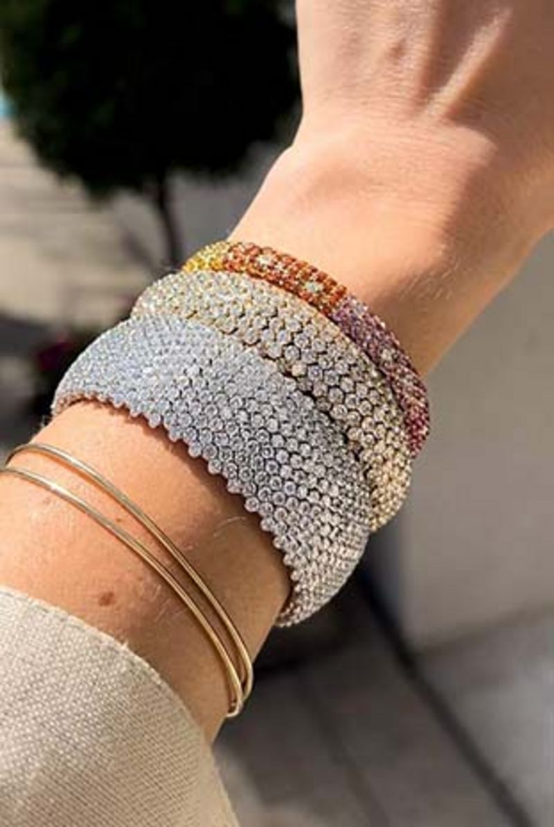 JewelryStacking_05_12SEP_Mobile_311x464