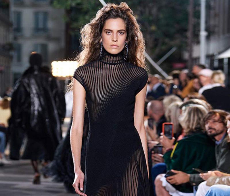 NYEStyleGuide_01_5DEC_Landing_Desktop_596x508