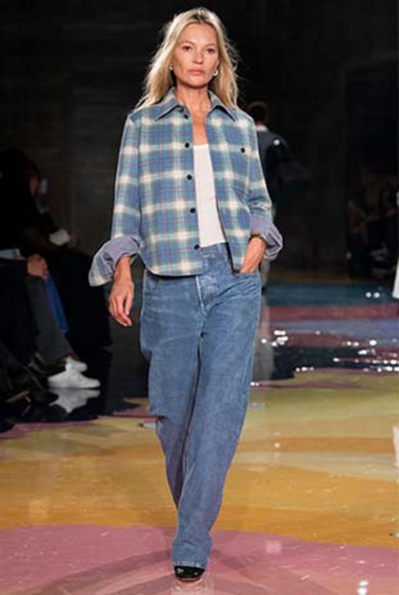 SS23Trends_06_16JAN_Mobile_311x464