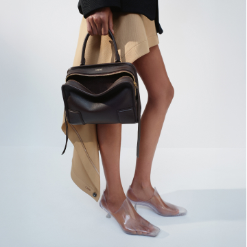 Discover: Loewe's 'Amazona180' 