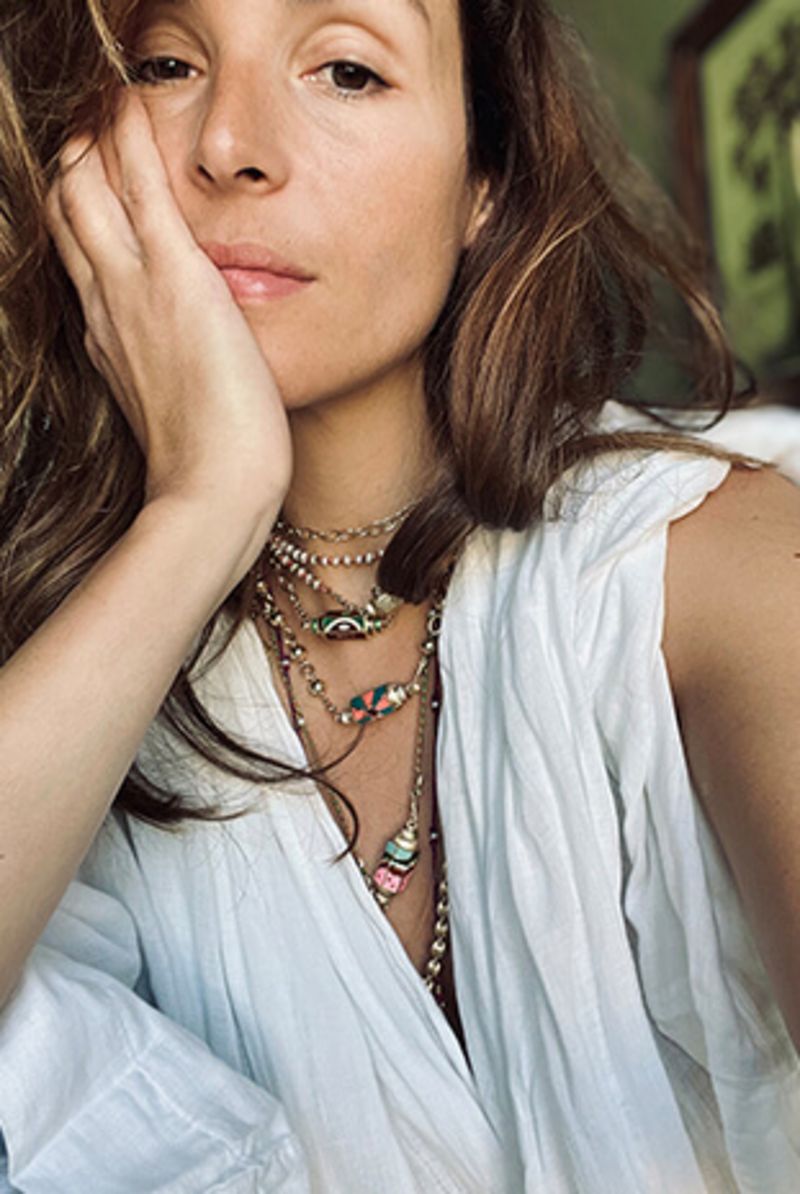 01_MAY25_Mobile_311x464