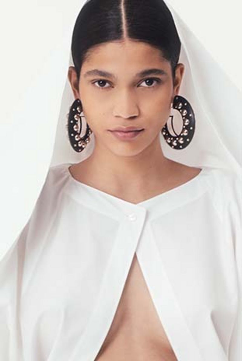 Alaia_01_15DEC_Mobile_311x464