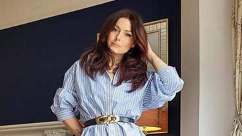 MakeupArtistKatie_01_DEC06_Exitgate_Mobile_375x211
