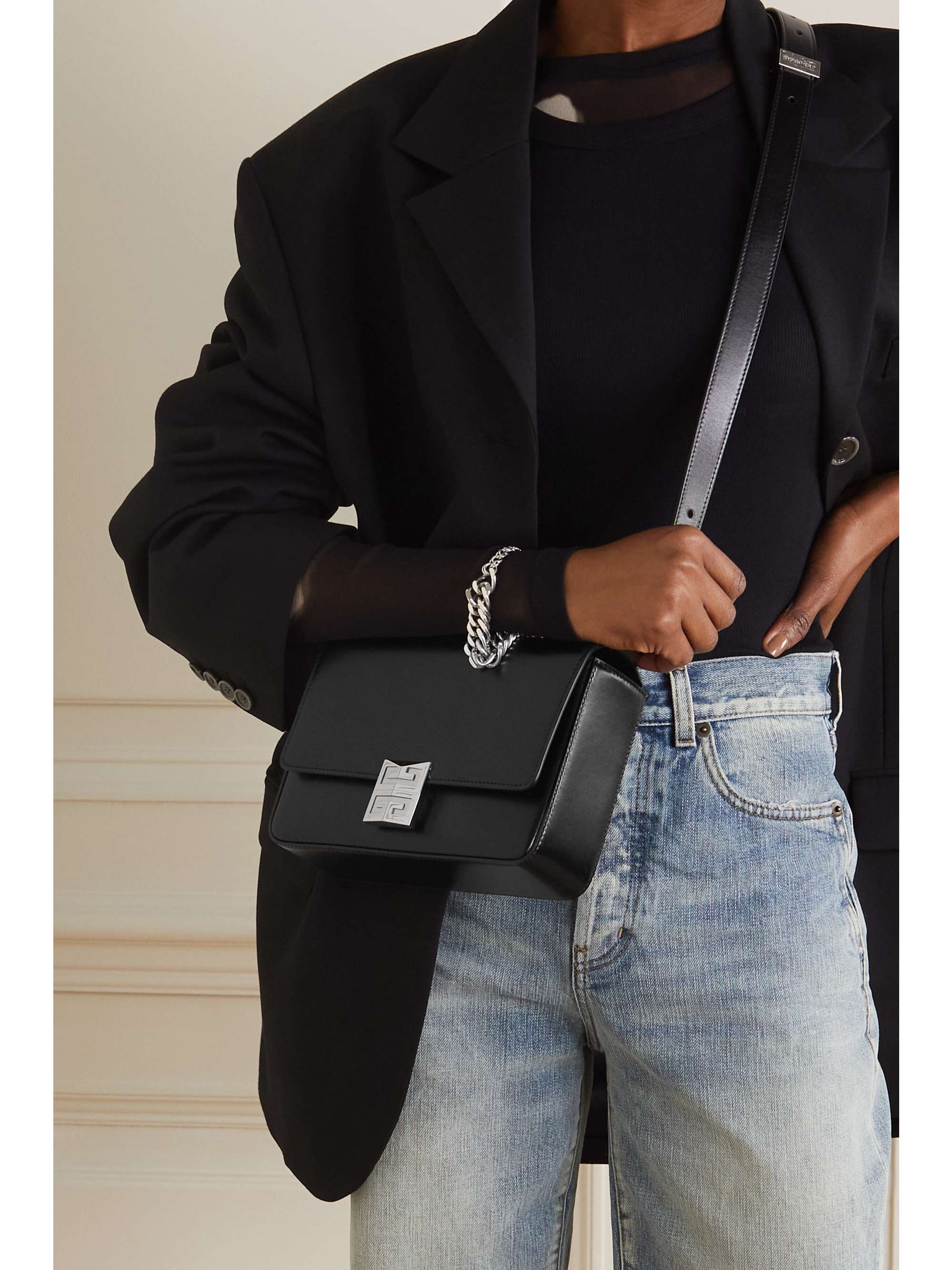 givenchy 4g