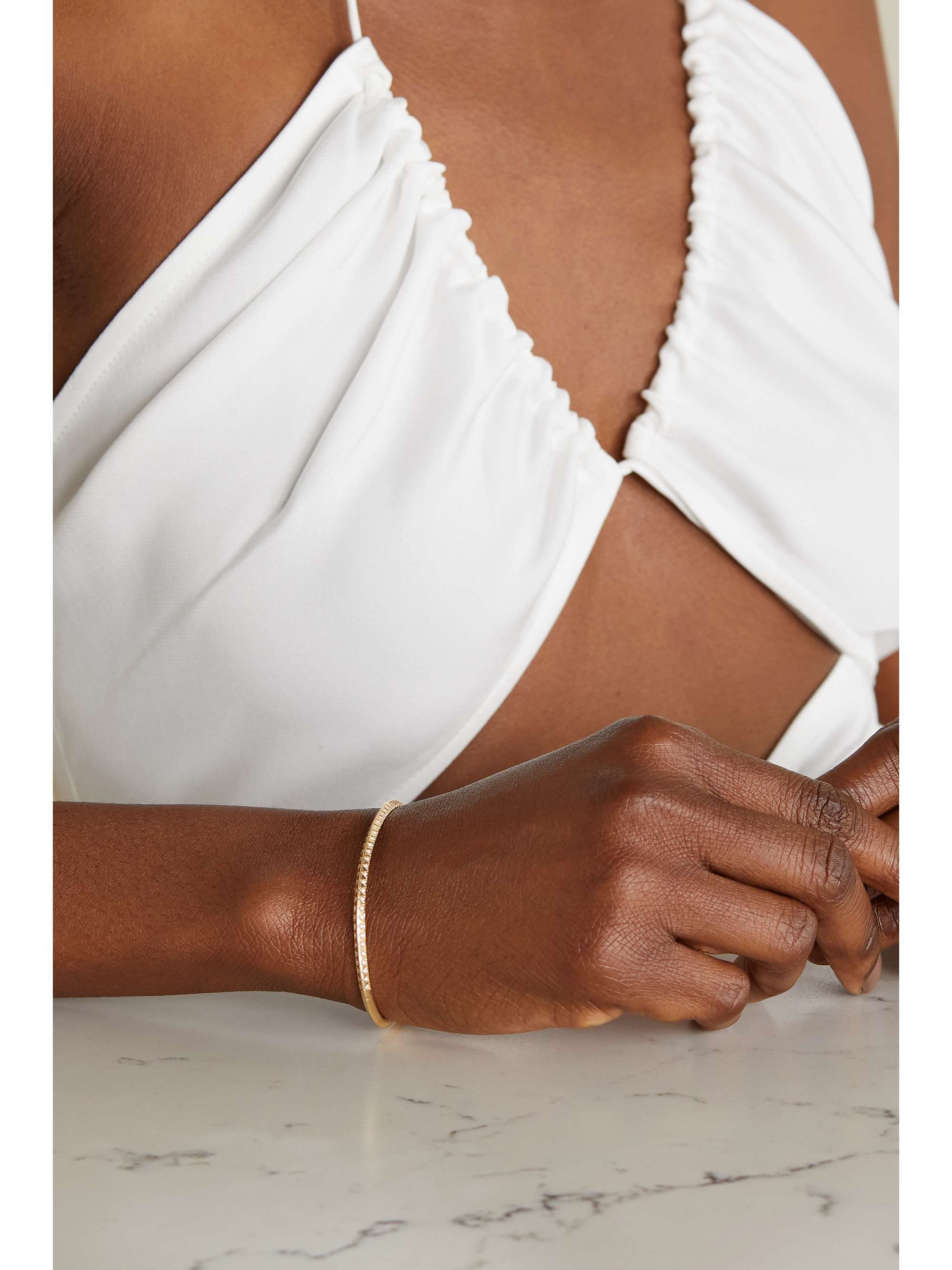 HARWELL GODFREY 18-karat gold diamond bangle