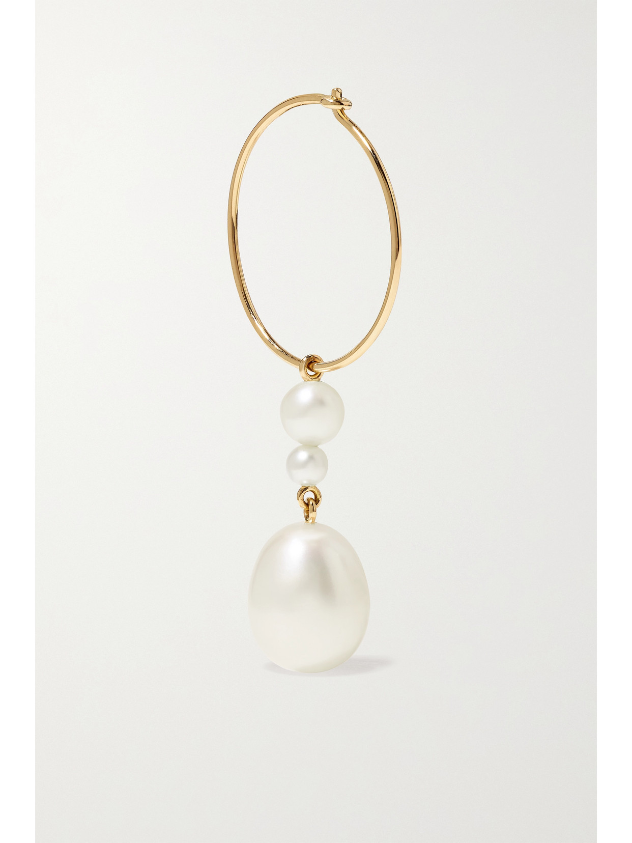 SOPHIE BILLE BRAHE L'EAU 14-KARAT GOLD PEARL SINGLE HOOP EARRING