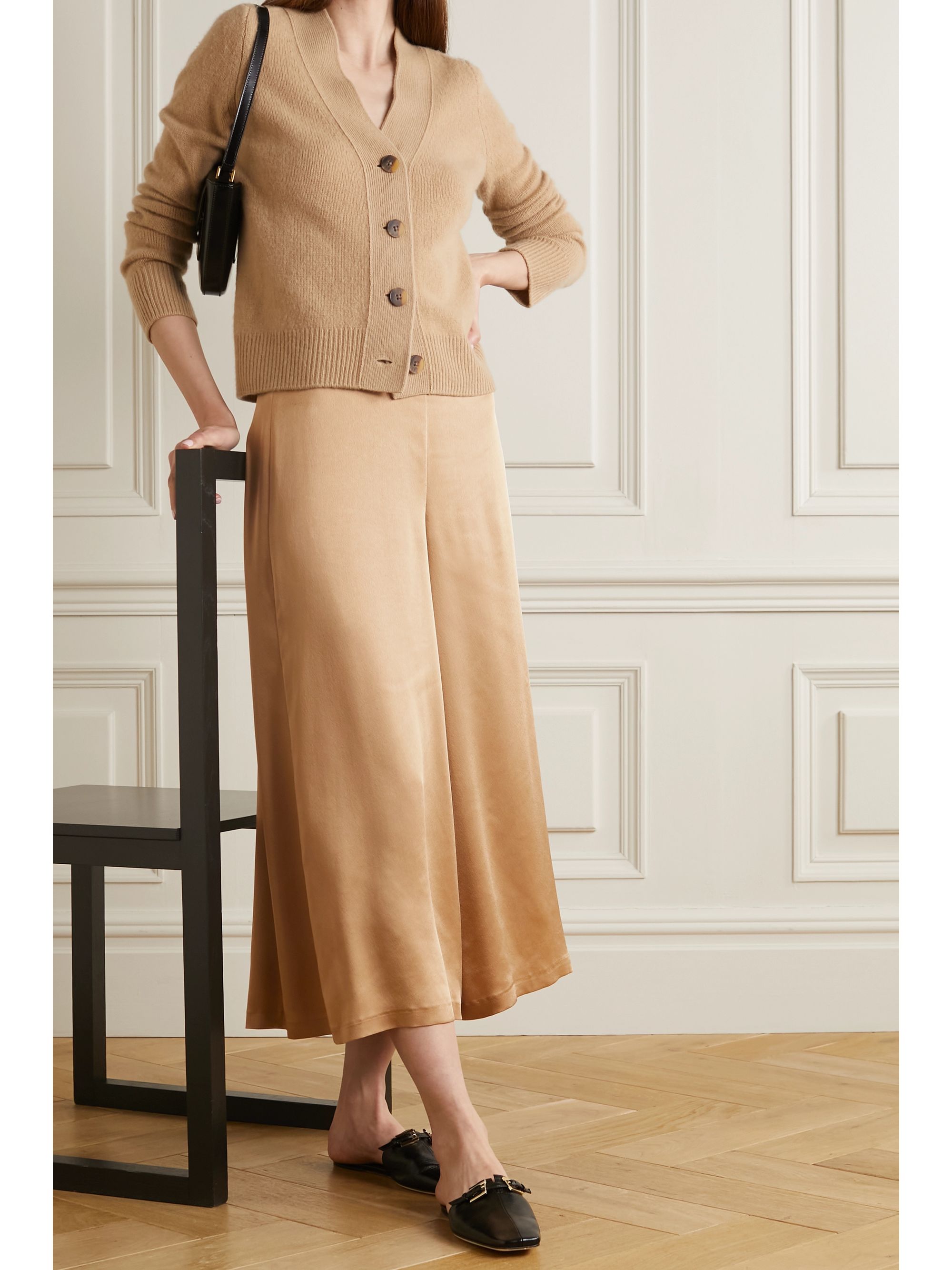 浅褐色锤花缎裙裤 Net A Porter Vince Net A Porter 浅褐色锤花缎裙裤 Net A Porter Vince Net A Porter