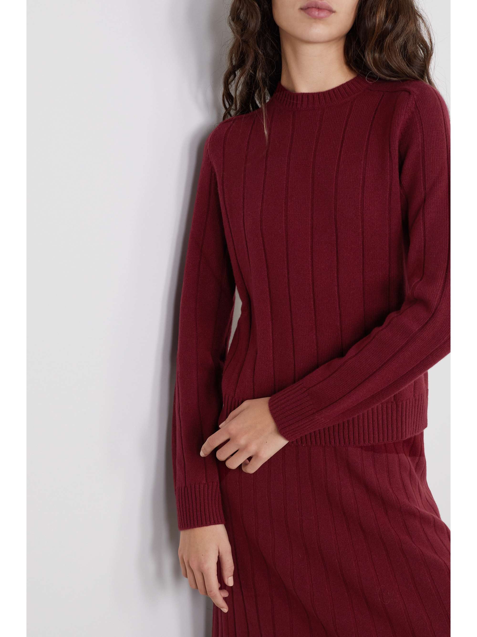 Burgundy Ribbed cashmere sweater | LORO 