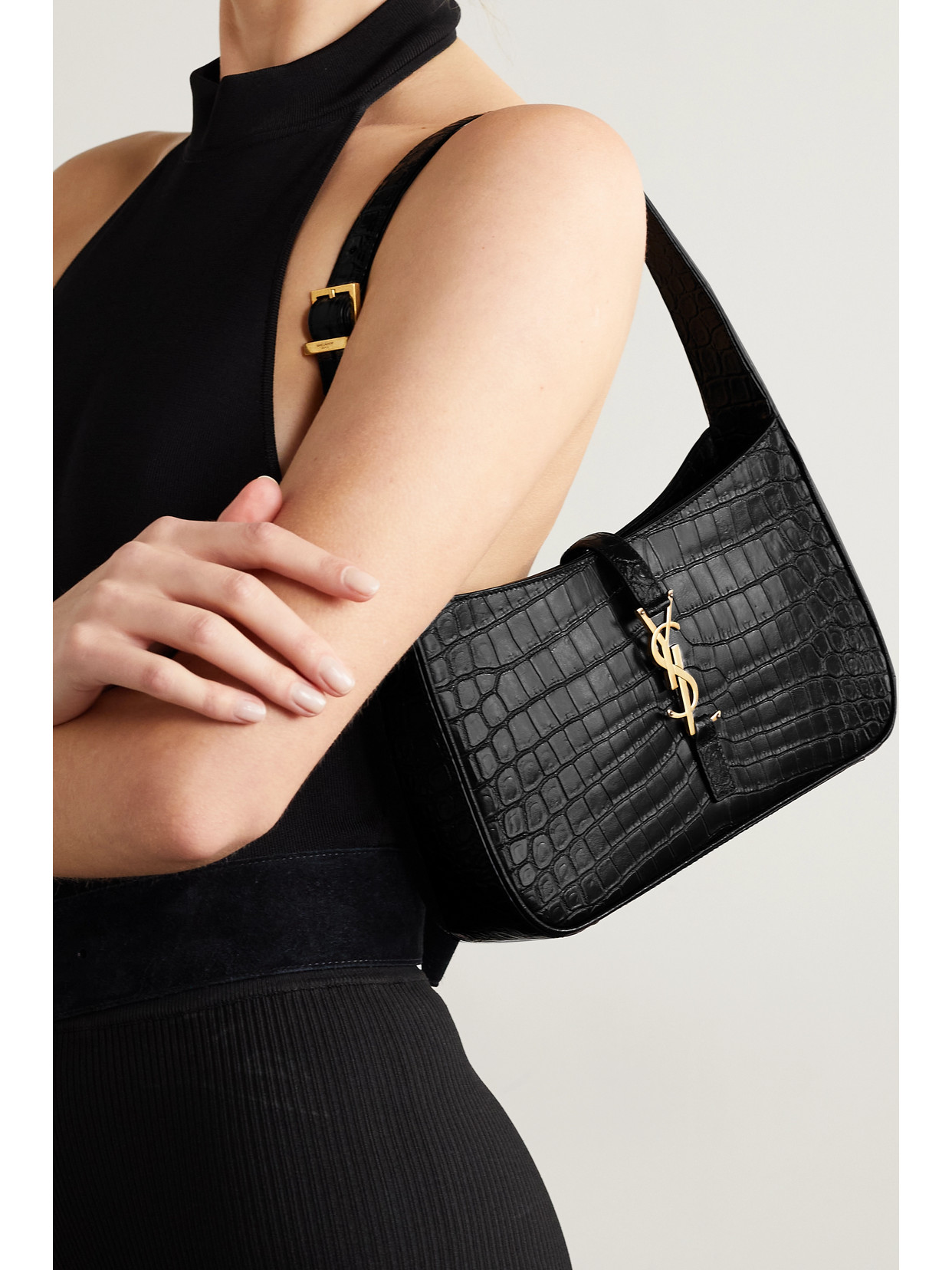 Shop Saint Laurent Le 5 À 7 Croc-effect Leather Shoulder Bag In Black