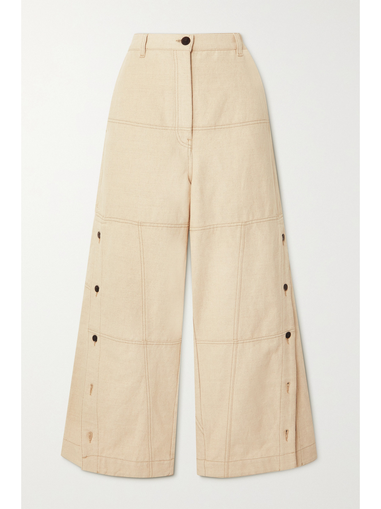 LOEWE - Button-detai...