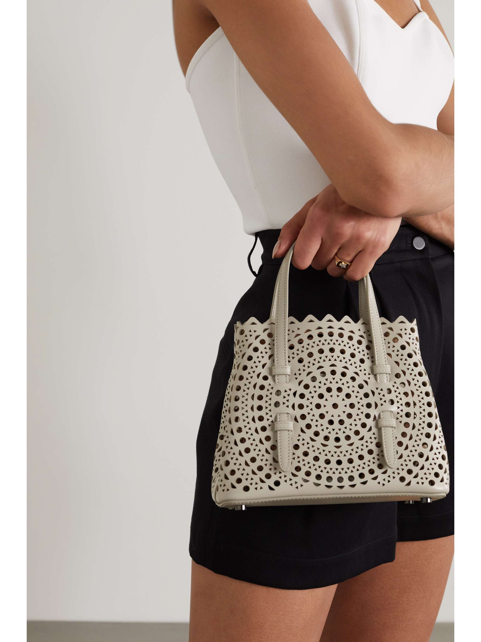 ALAÏA Mina 20 laser-cut leather tote