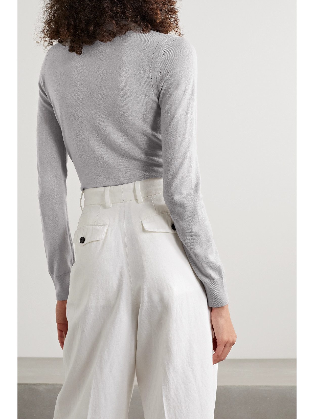 Loro Piana Featherweight Cashmere Turtleneck Sweater In Gray
