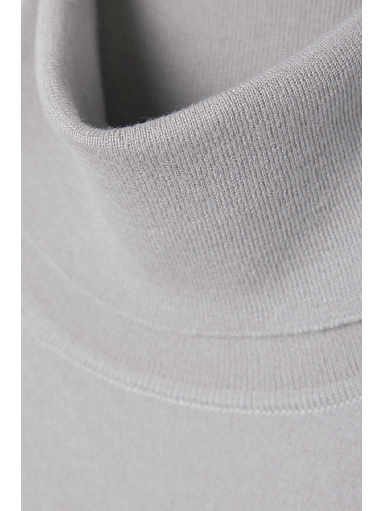 Loro Piana Featherweight Cashmere Turtleneck Sweater In Gray