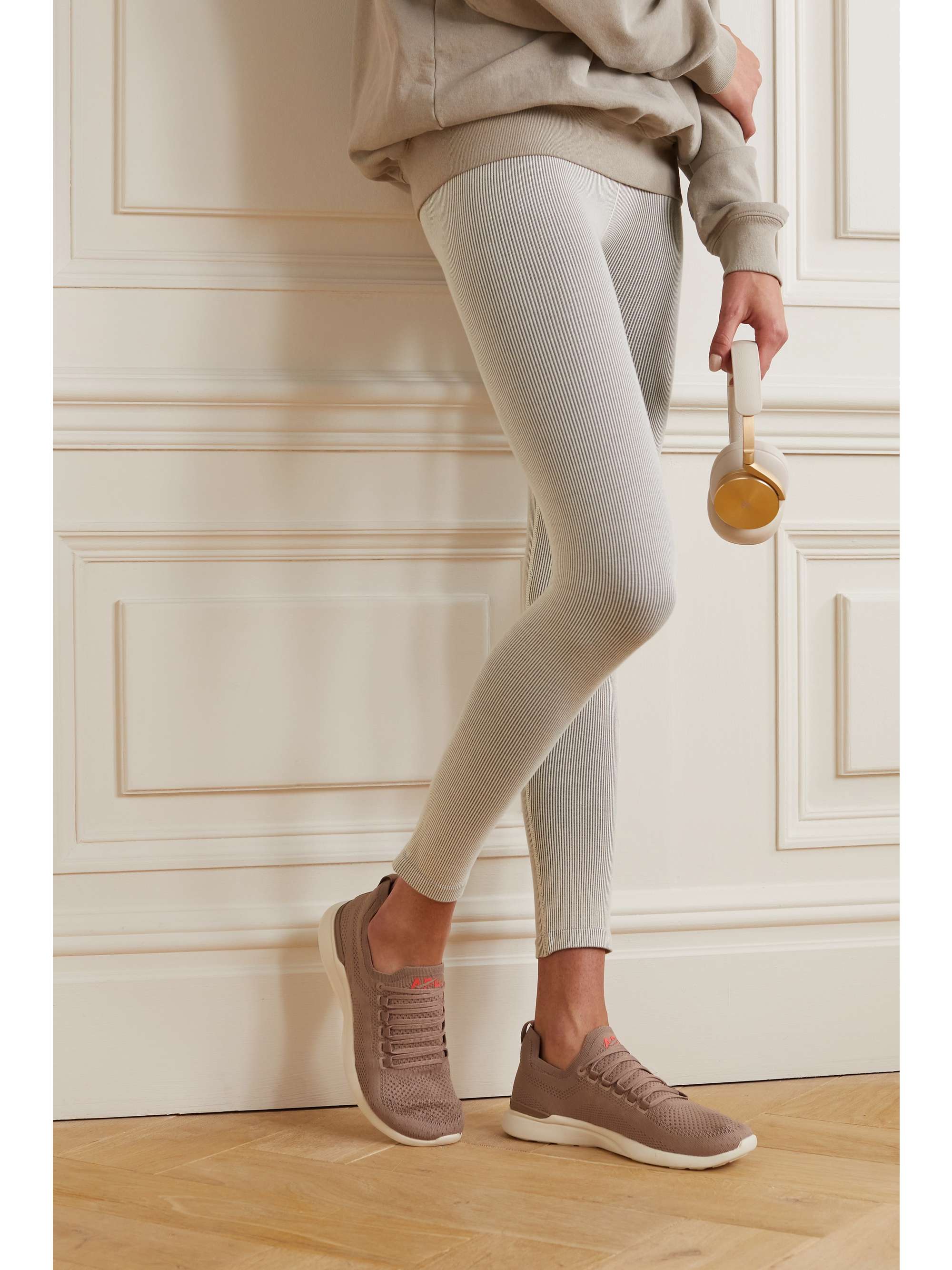 techloom pro mesh sneakers