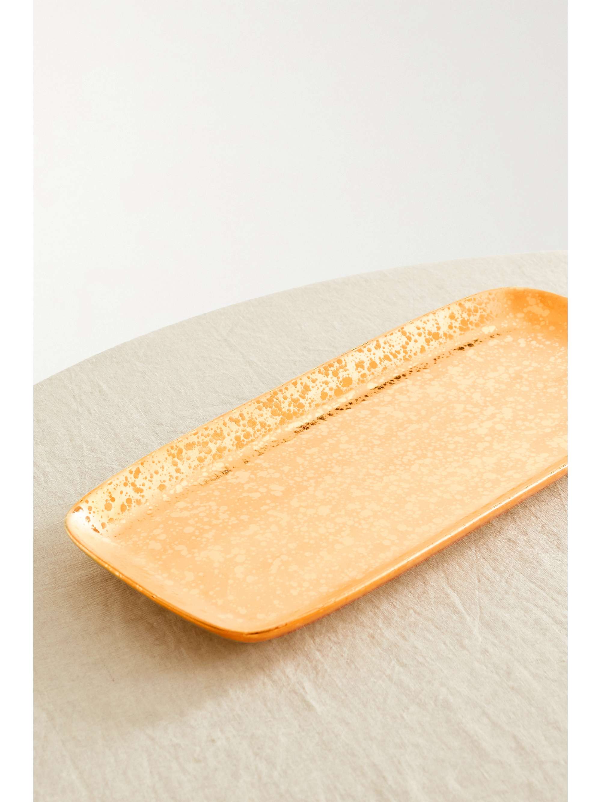 L'OBJET Plat en faïence plaquée or Alchimie Medium, 44 cm