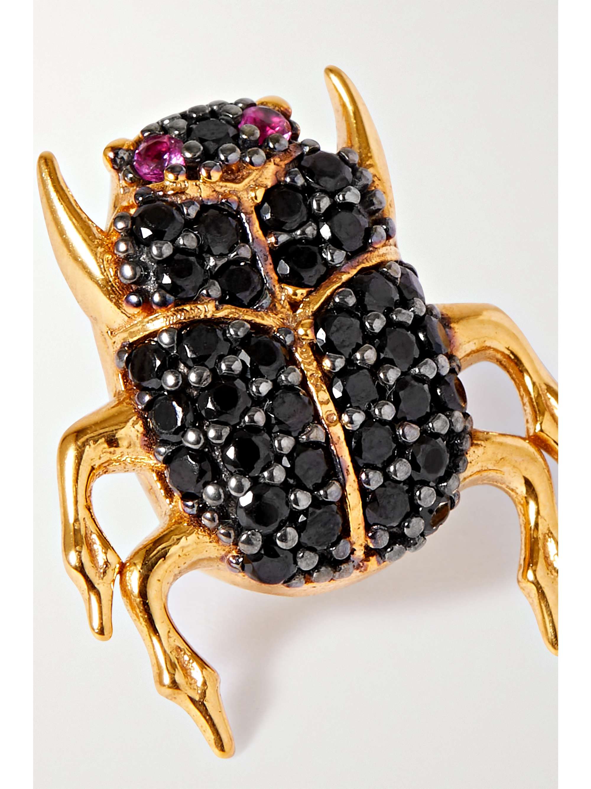 BEGÜM KHAN Boucle d'oreille unique en plaqué or et cristaux Scarab