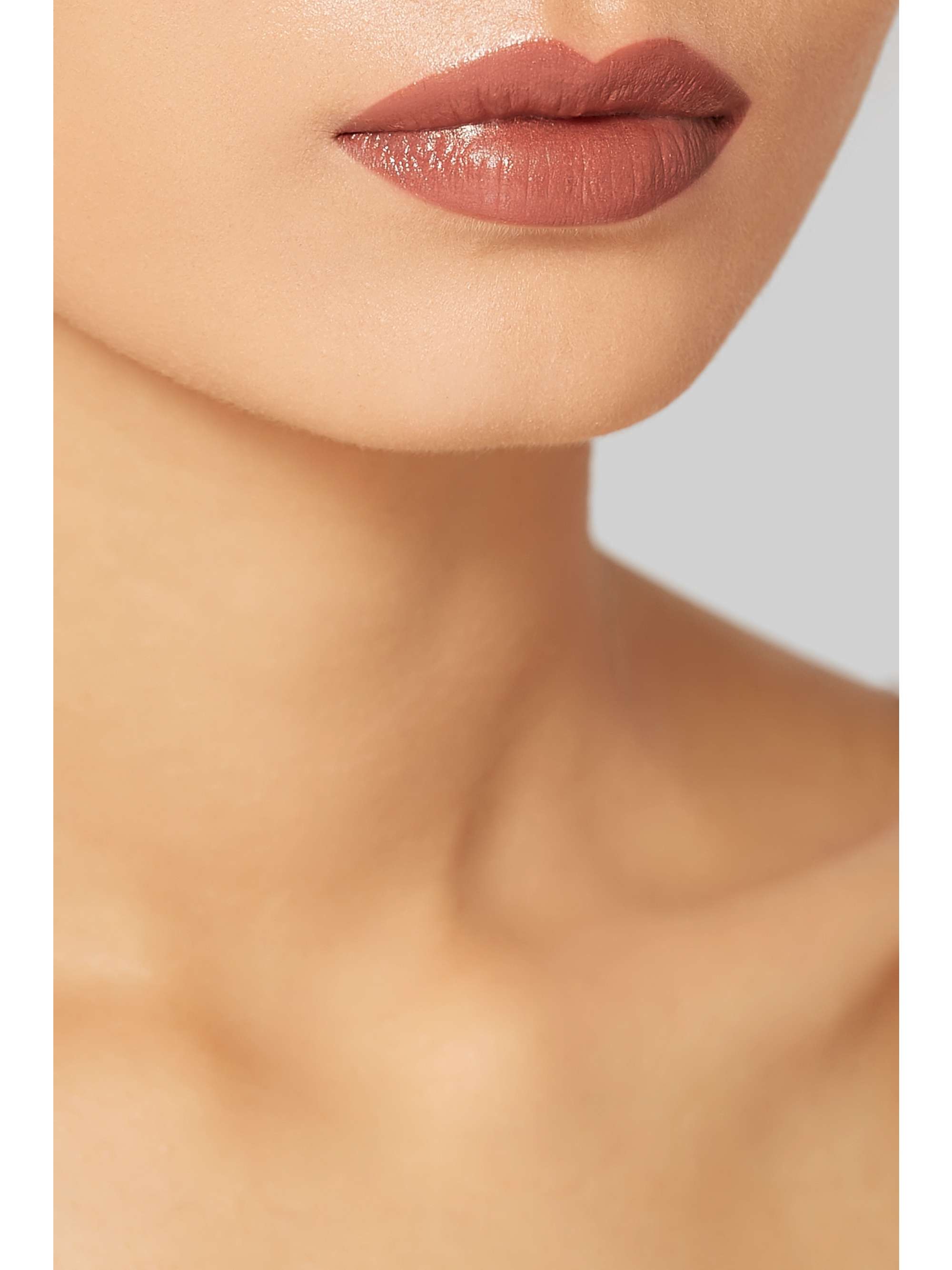 GUCCI BEAUTY Rouge de Beauté Brillant Lipstick - Julie Blush 215