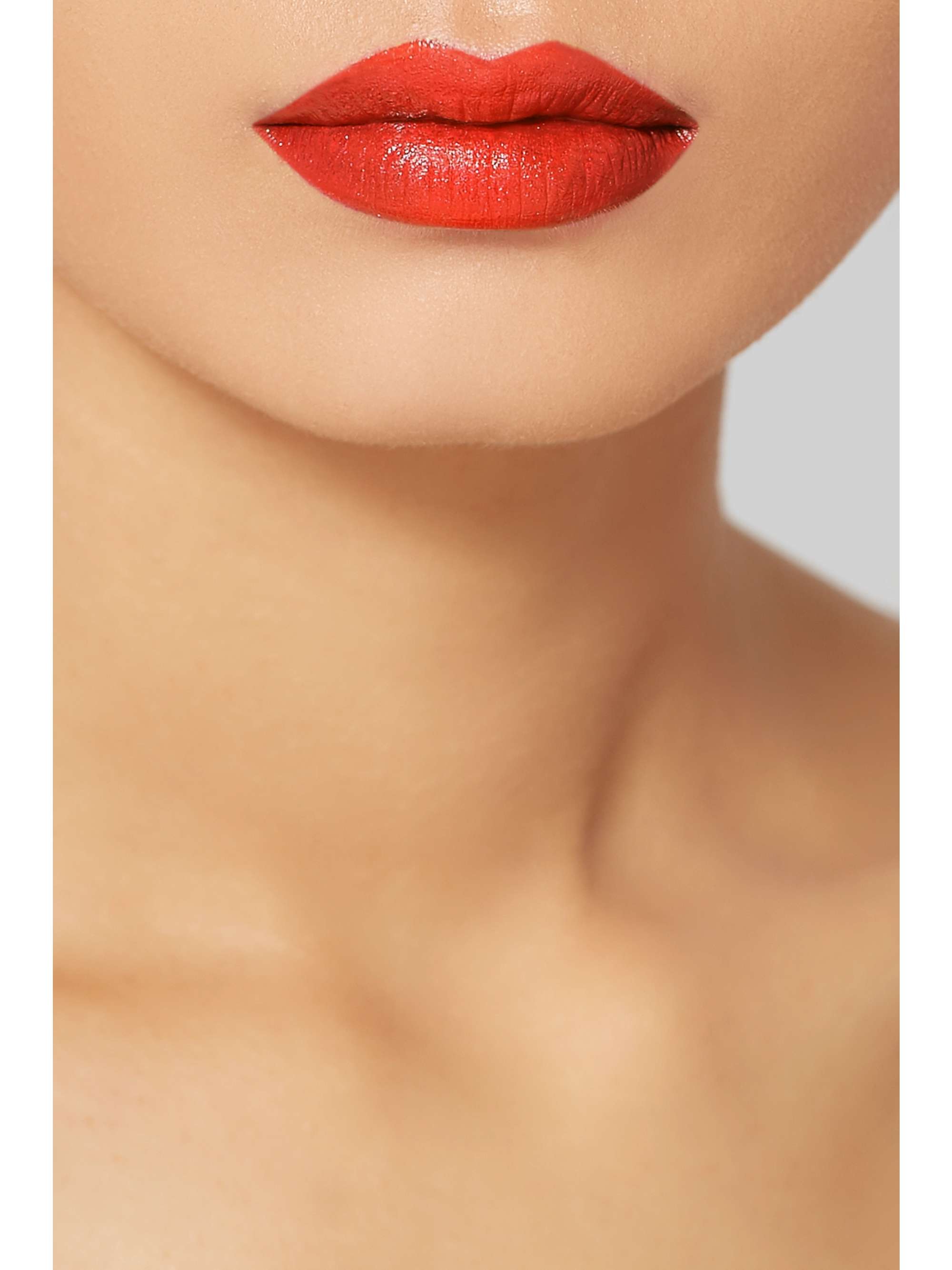 GUCCI BEAUTY Rouge de Beauté Brillant Lipstick - Julie Blush 215