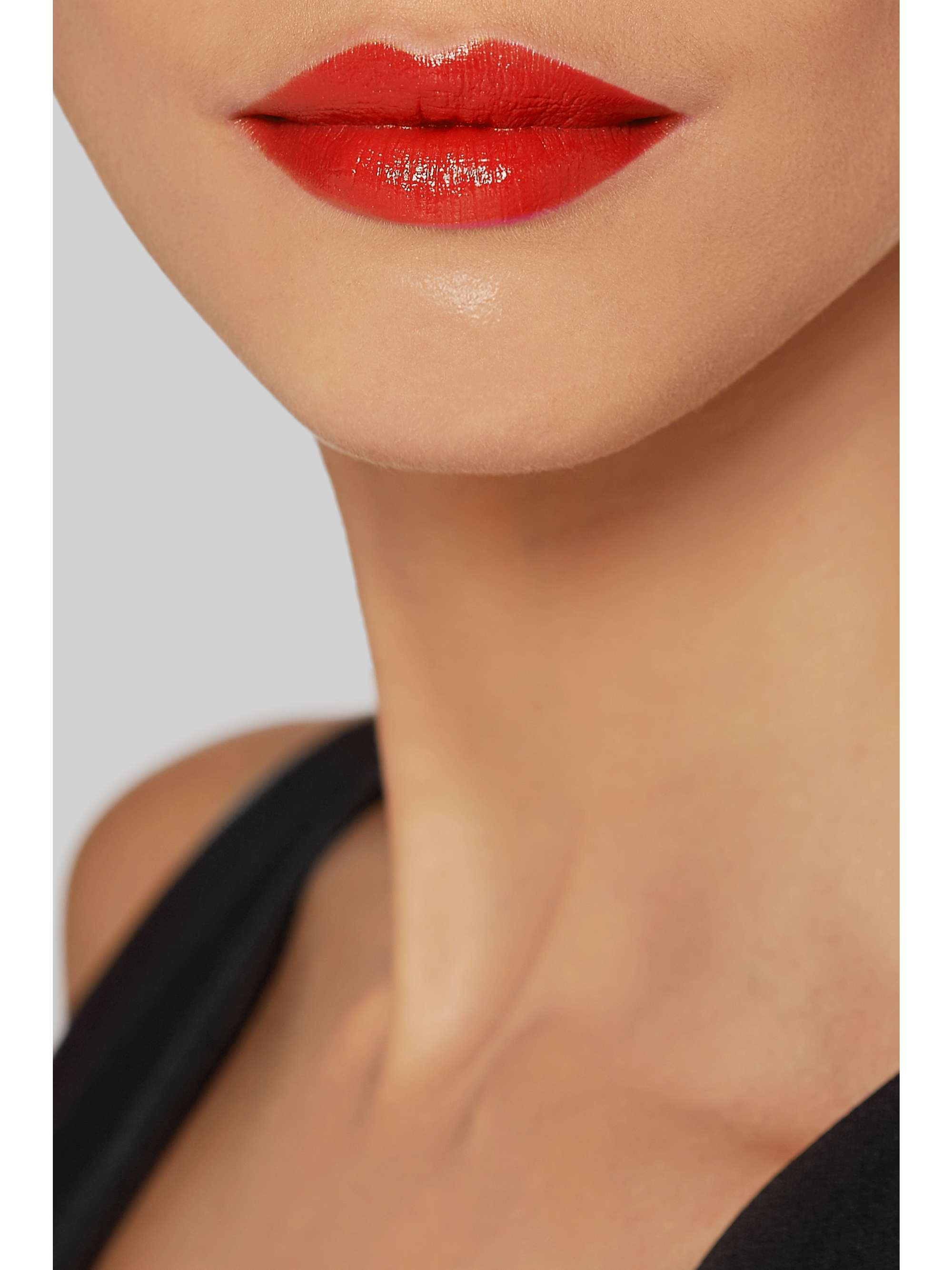 GUCCI BEAUTY Rouge de Beauté Brillant Lipstick - Julie Blush 215