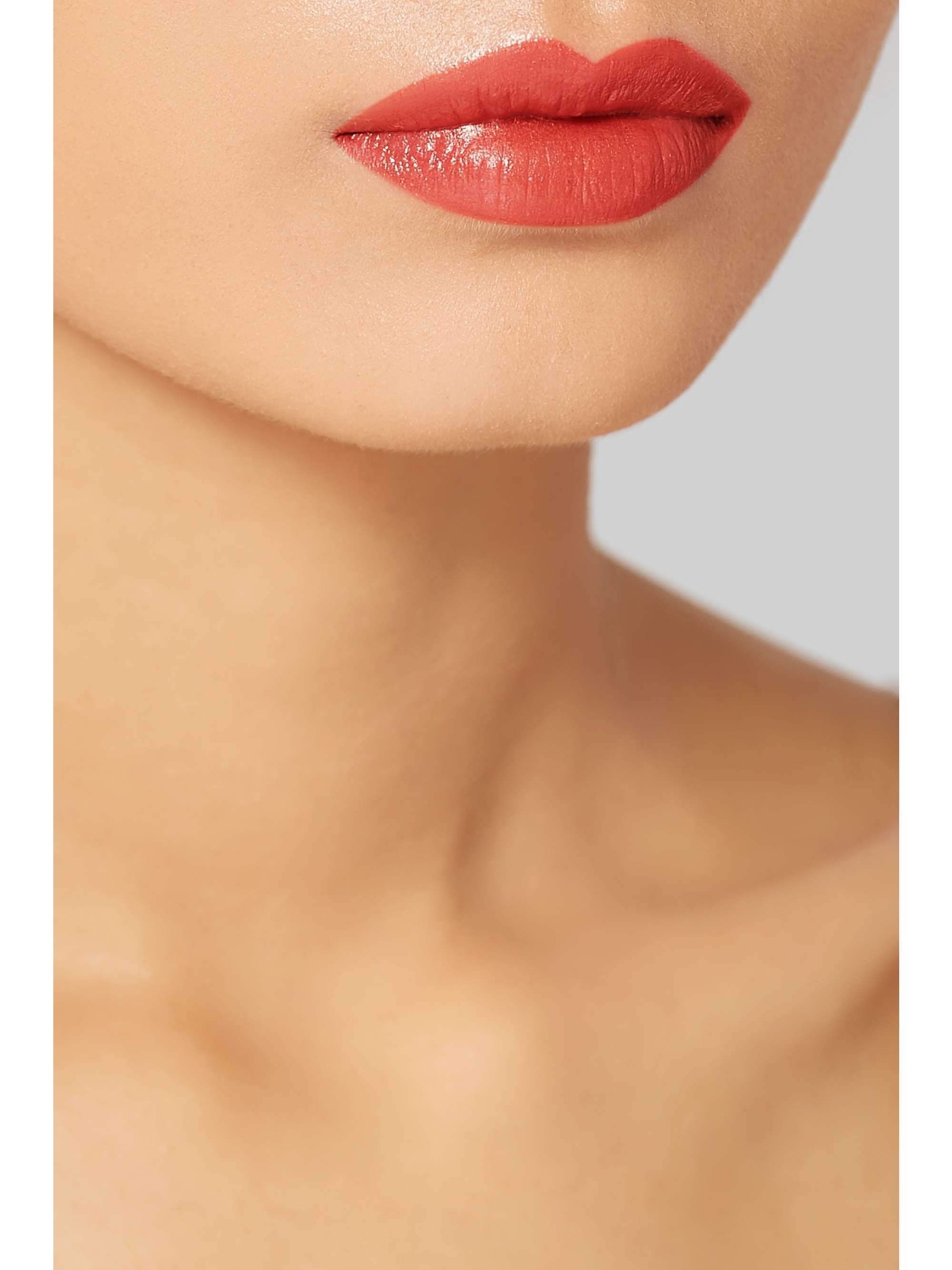 GUCCI BEAUTY Rouge de Beauté Brillant Lipstick - Julie Blush 215