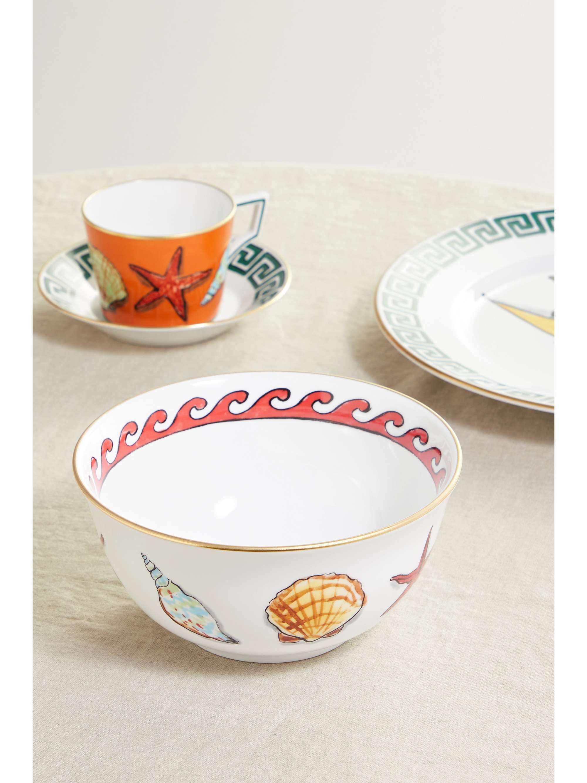 GINORI 1735 Bol en porcelaine plaquée or Il Viaggio di Nettuno x Luke Edward Hall, 17 cm