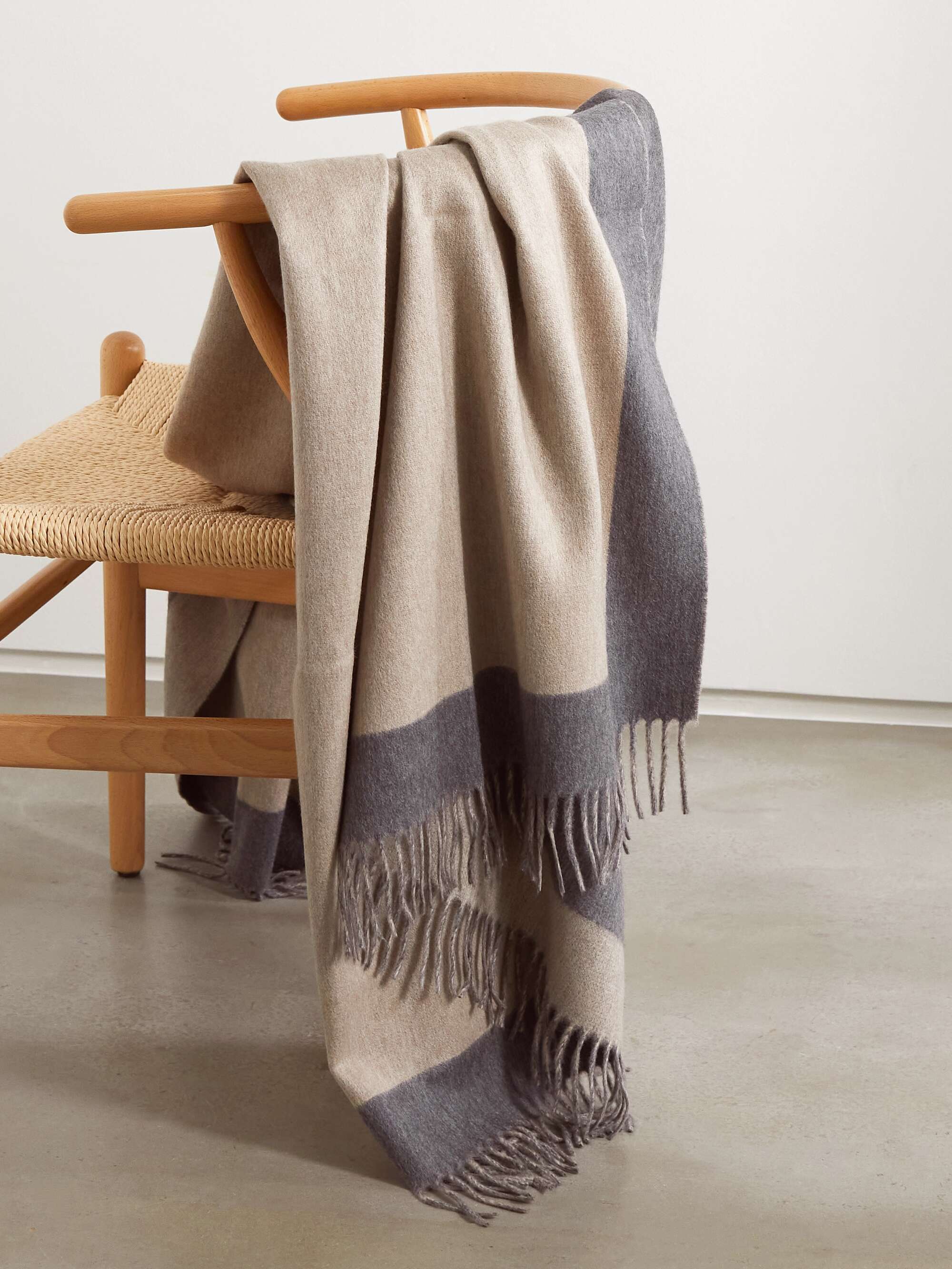 BRUNELLO CUCINELLI Two-tone cashmere blanket