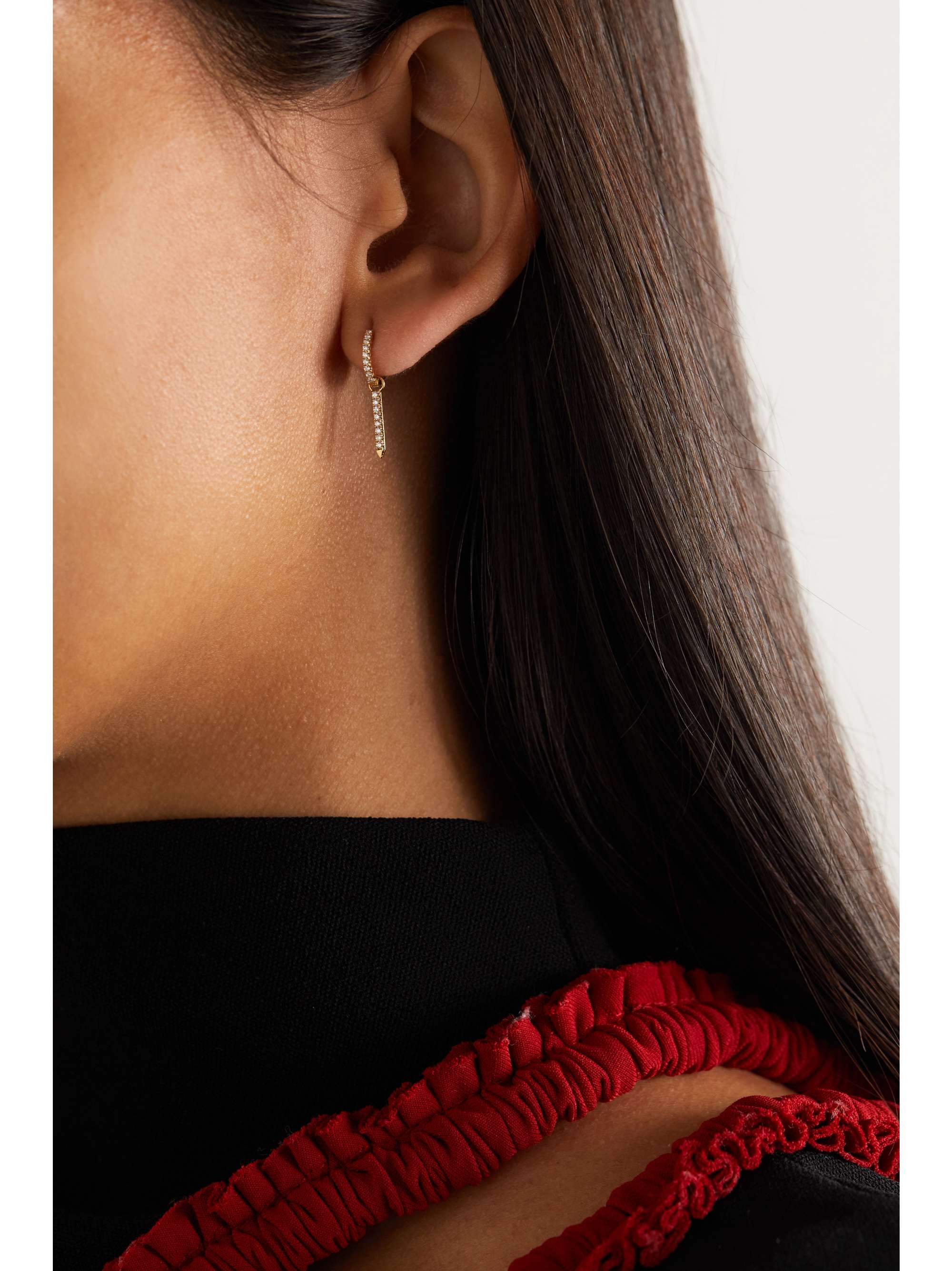 MARIA TASH Eternity Bar 6.5mm 18-karat gold, diamond and sapphire single hoop earring