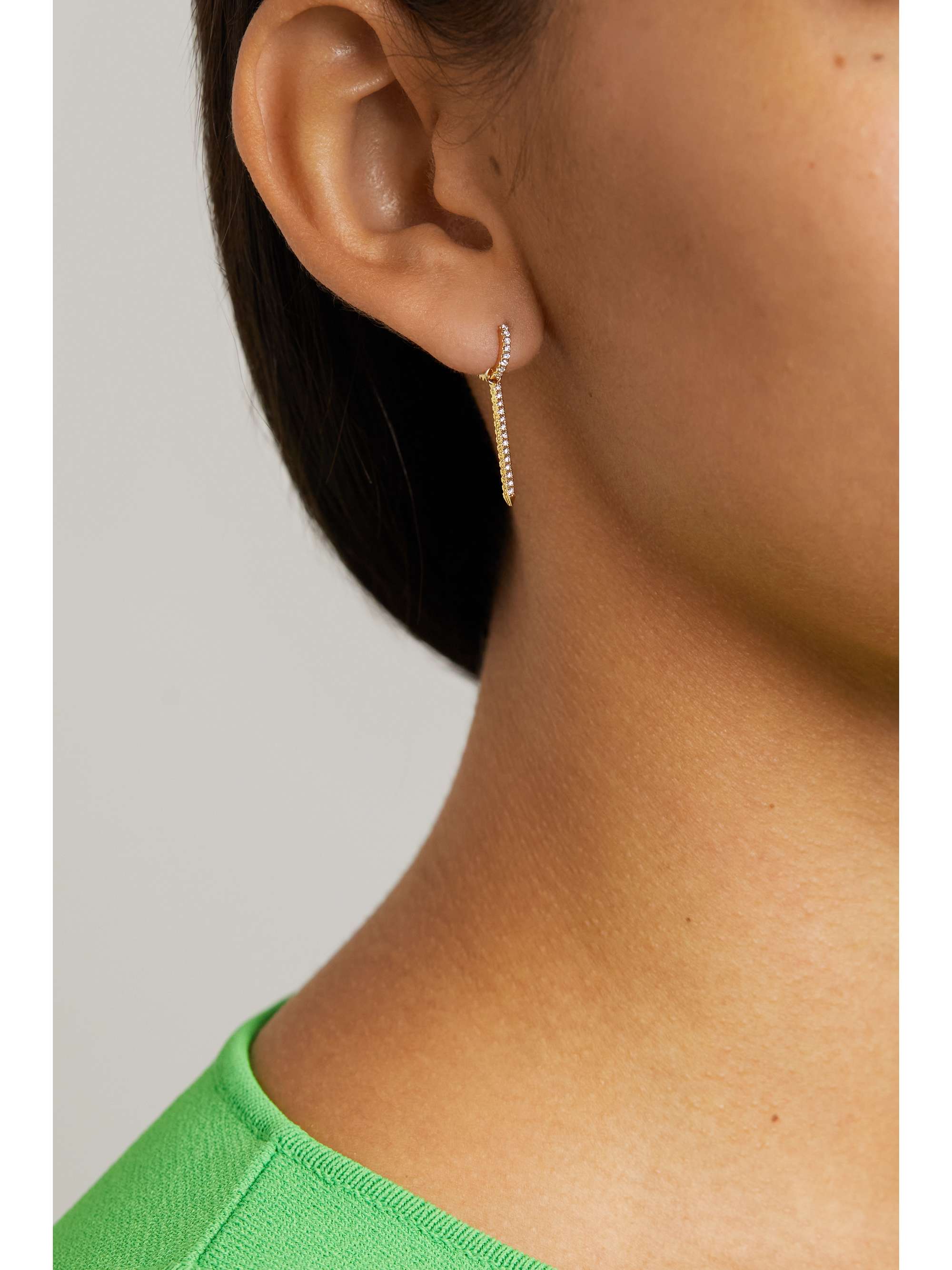MARIA TASH Eternity Bar 6.5mm 18-karat gold, diamond and sapphire single hoop earring