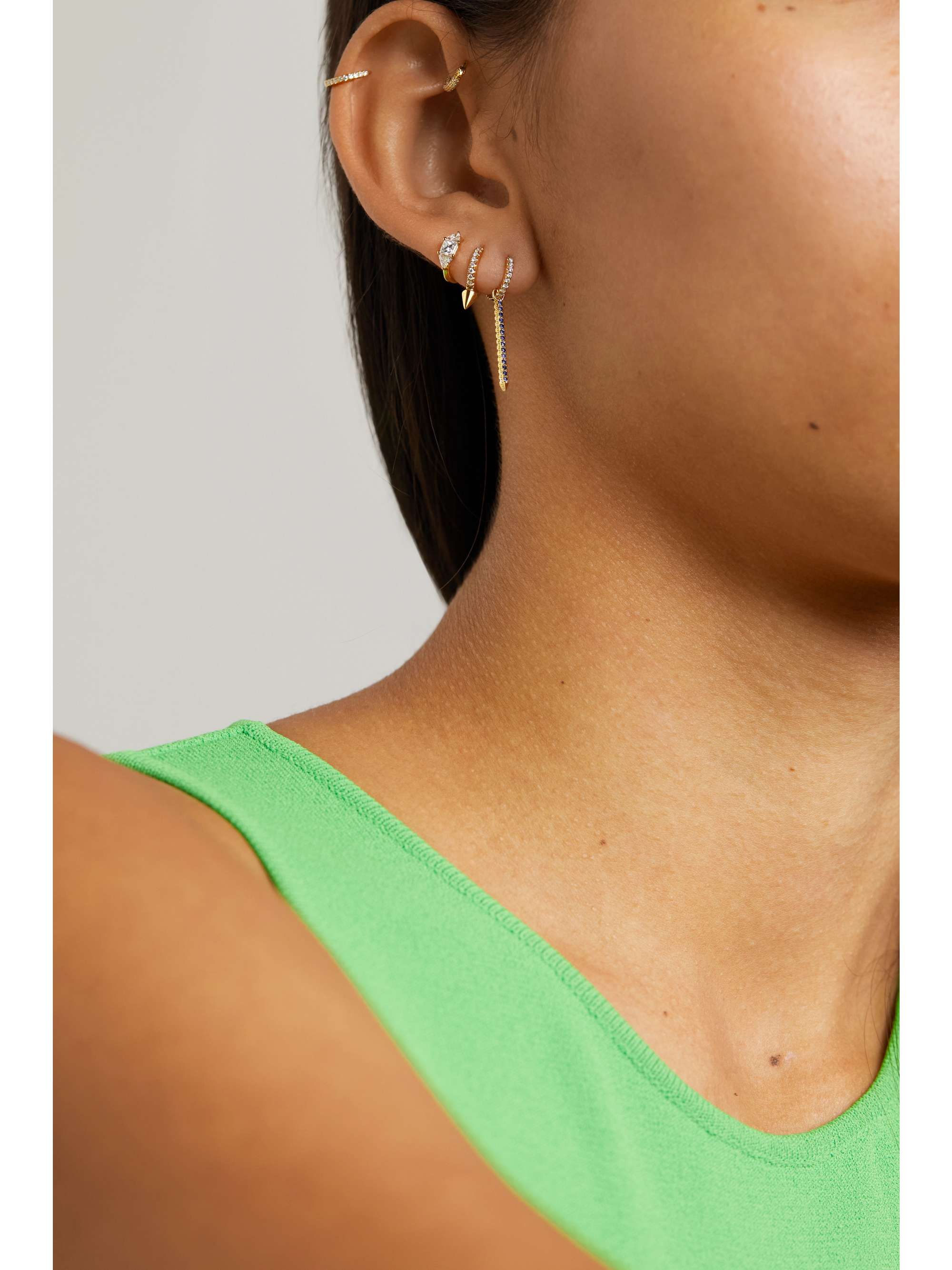MARIA TASH Eternity Bar 6.5mm 18-karat gold, diamond and sapphire single hoop earring