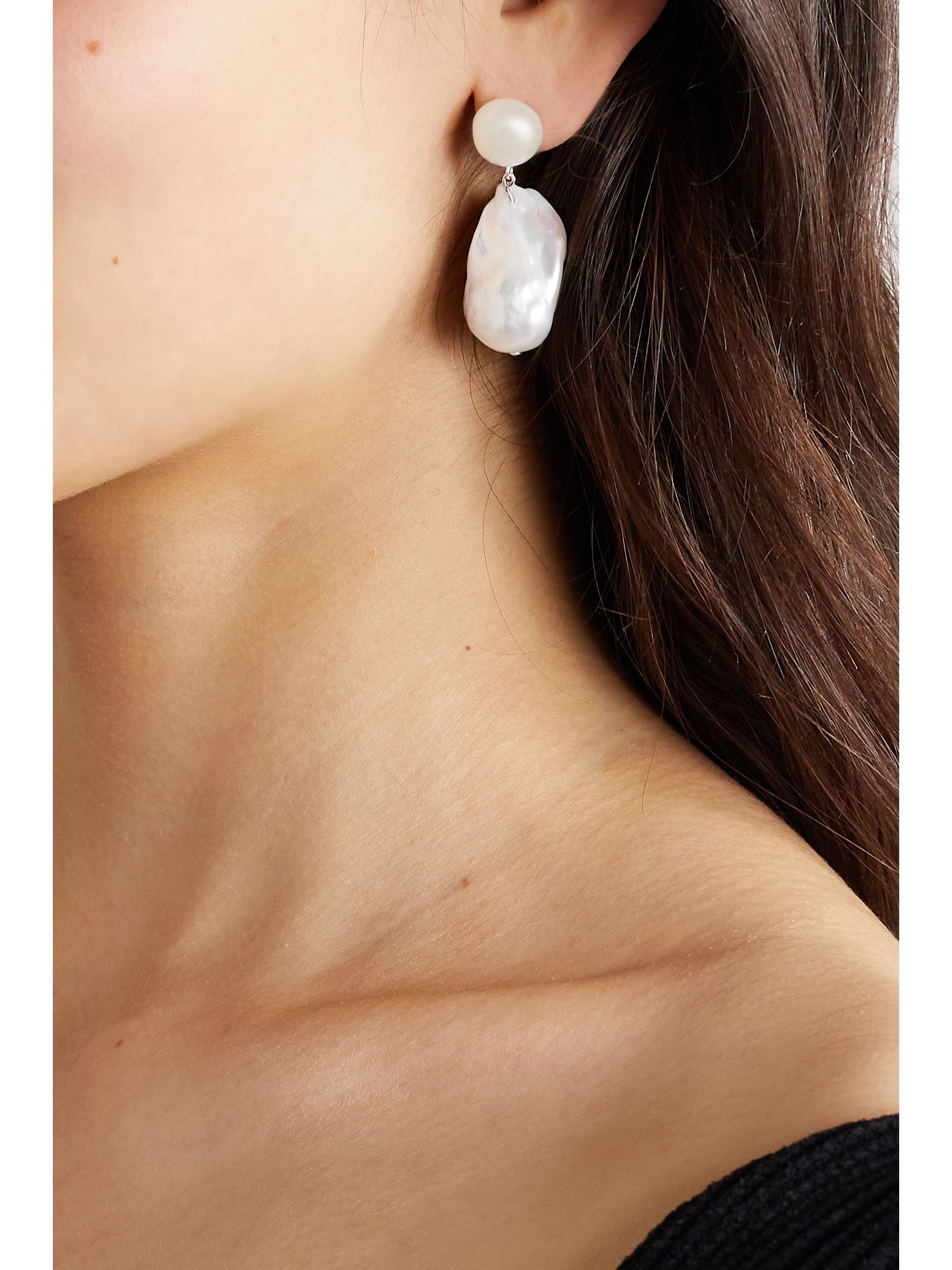 Sophie Buhai Pearl Earrings 2025 | www.epicamlv.com