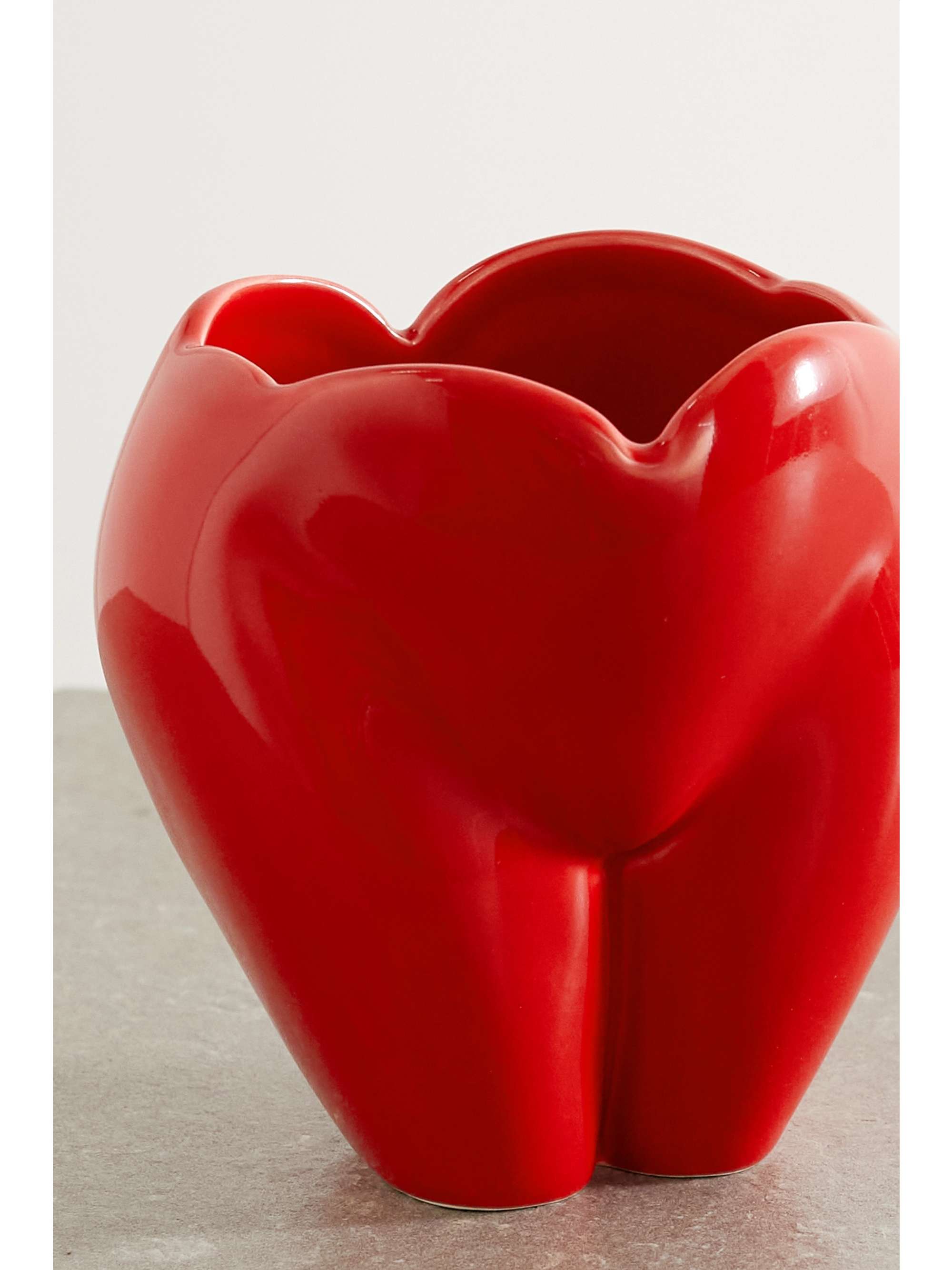 ANISSA KERMICHE Bottom of my Heart ceramic vase