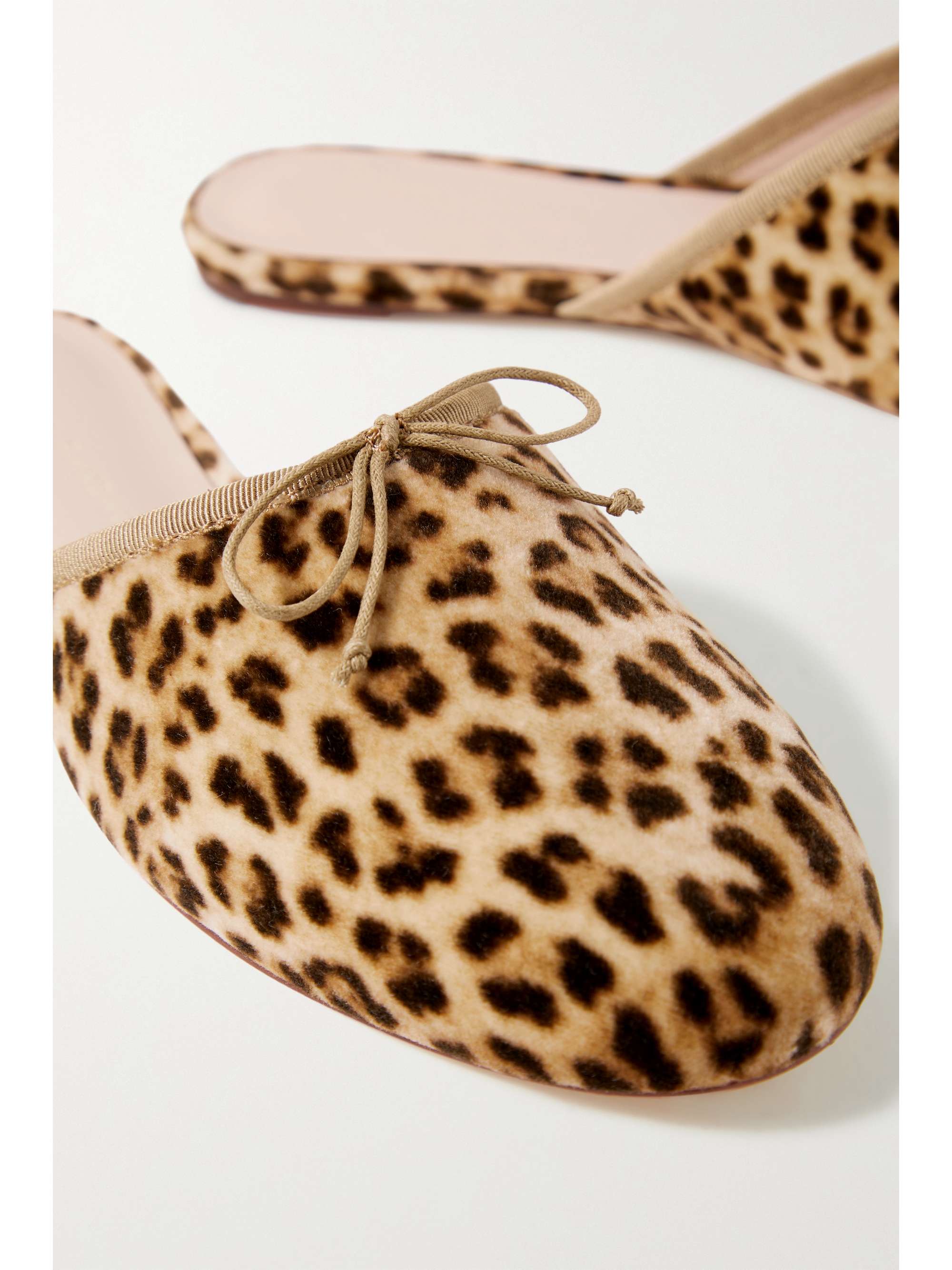 LOEFFLER RANDALL Paola 蝴蝶结饰豹纹天鹅绒穆勒鞋