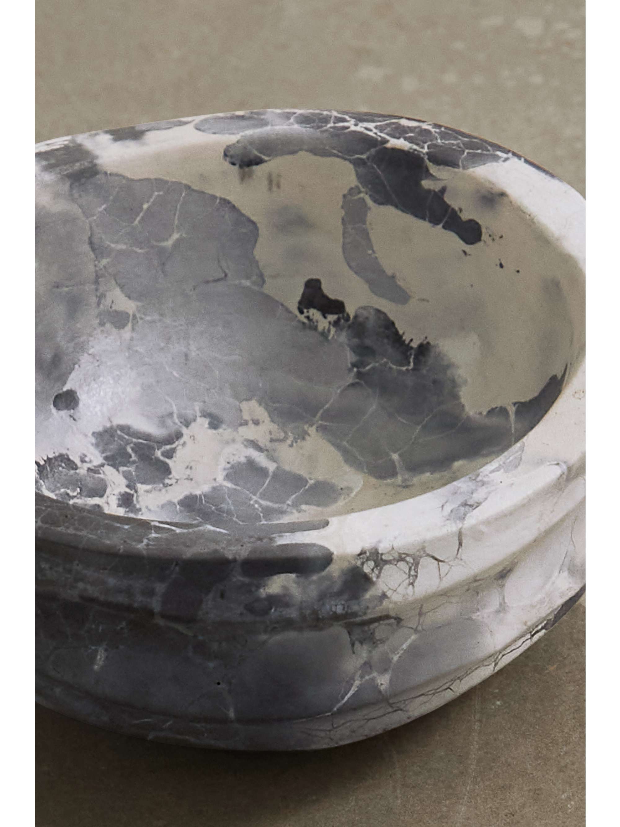 KELLY WEARSTLER Rarity concrete bowl