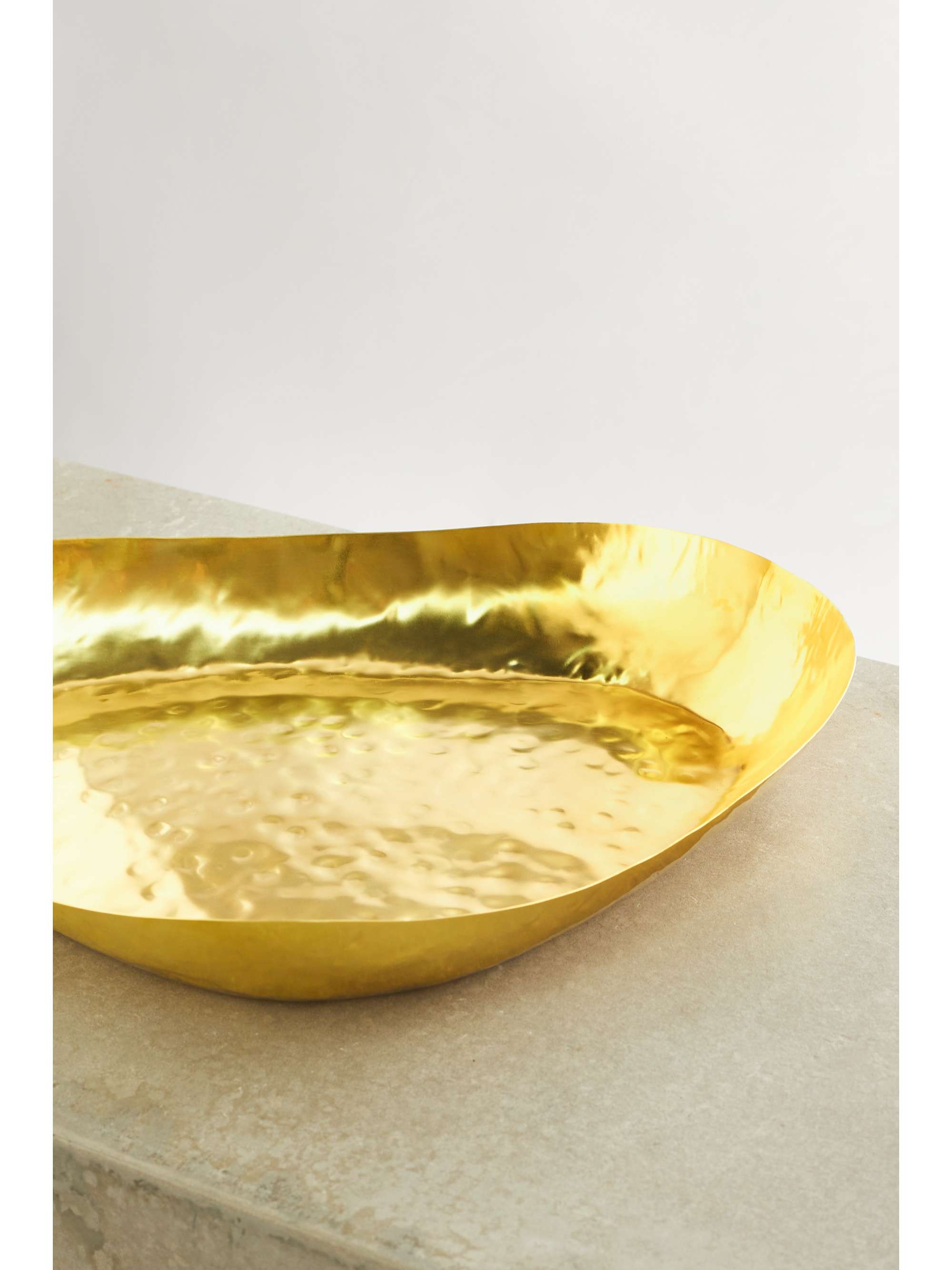 TOM DIXON Bash hammered-brass tray