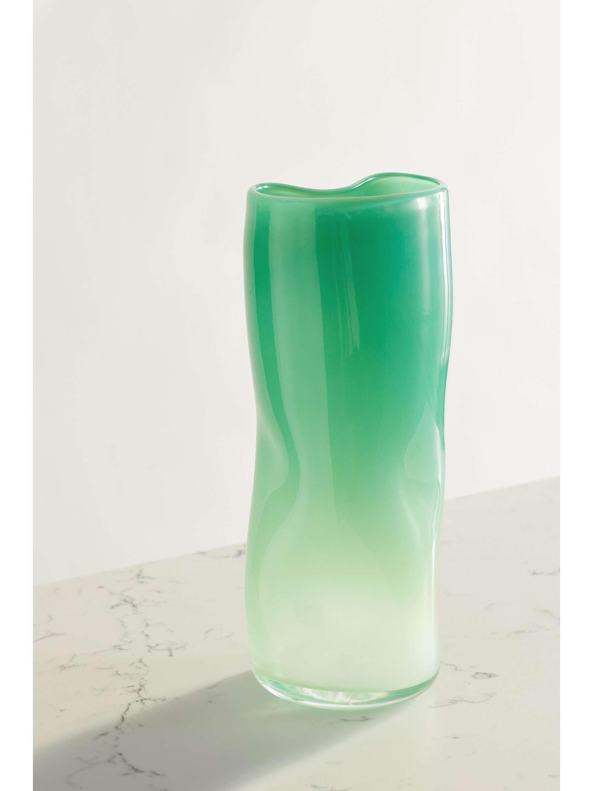 VANDEROHE CURIO + NET SUSTAIN small dégradé glass vase