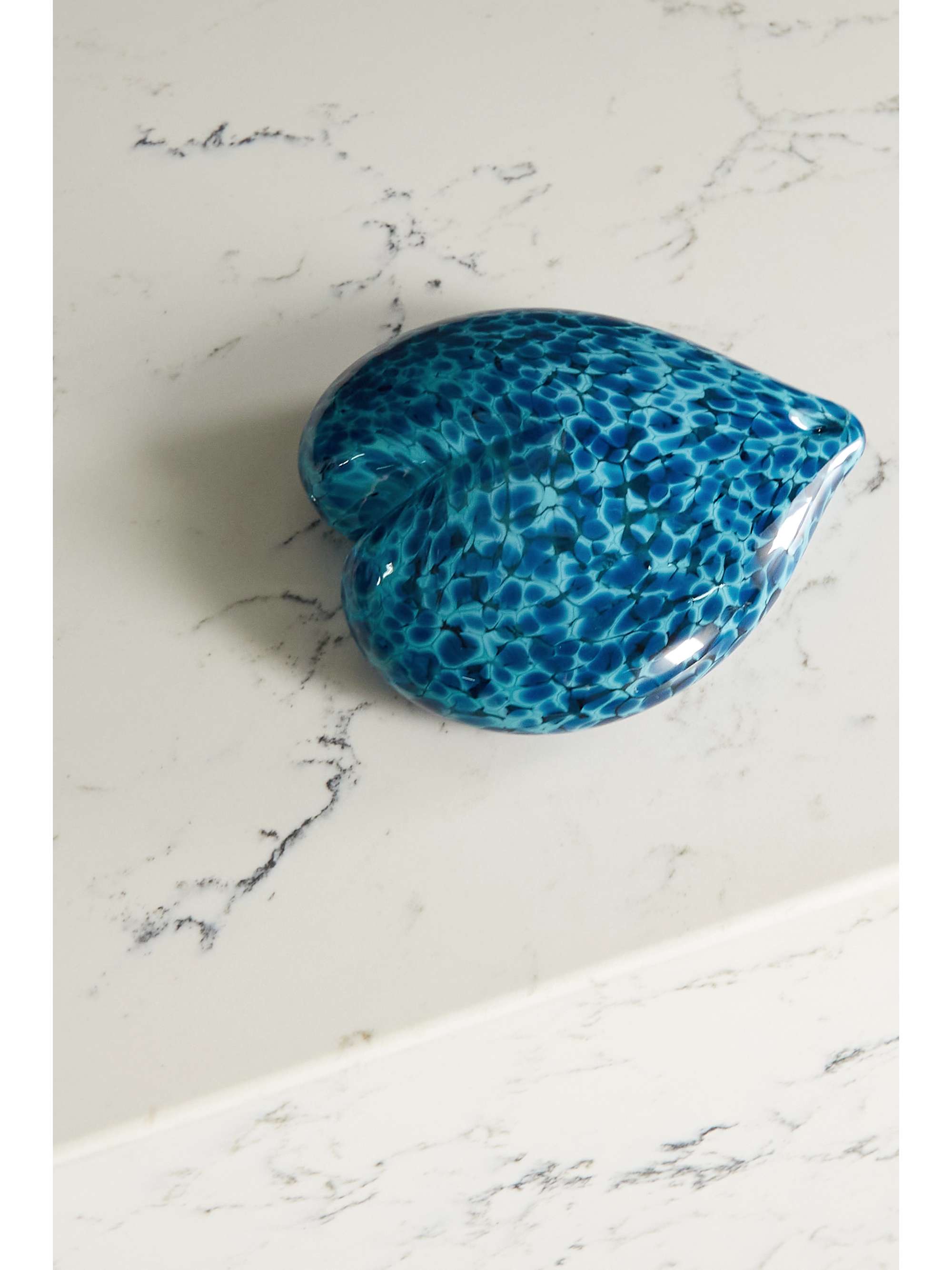 VANDEROHE CURIO + NET SUSTAIN Heart glass ornament