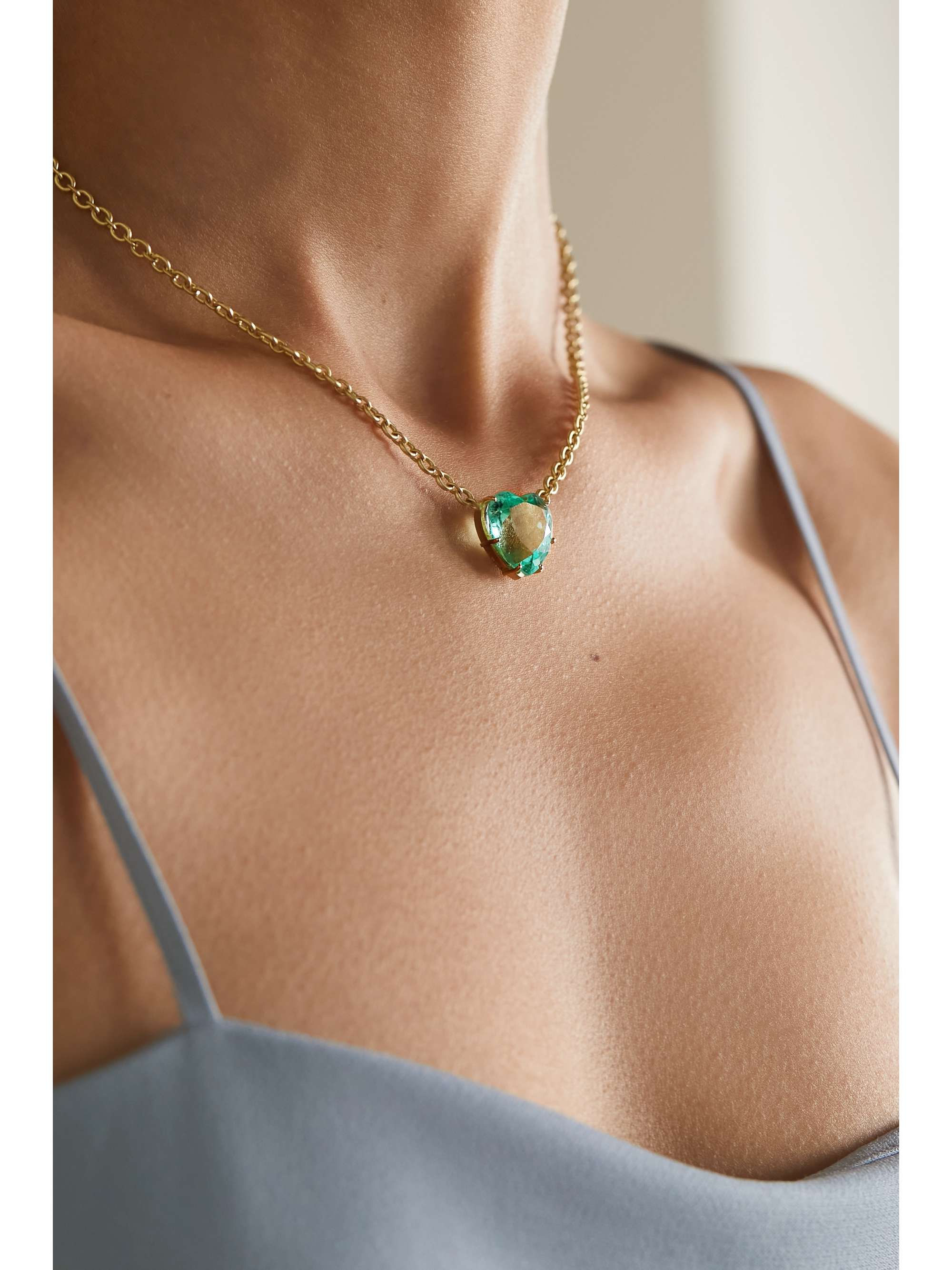 IRENE NEUWIRTH Love Kette aus 18 Karat Gold mit Smaragd