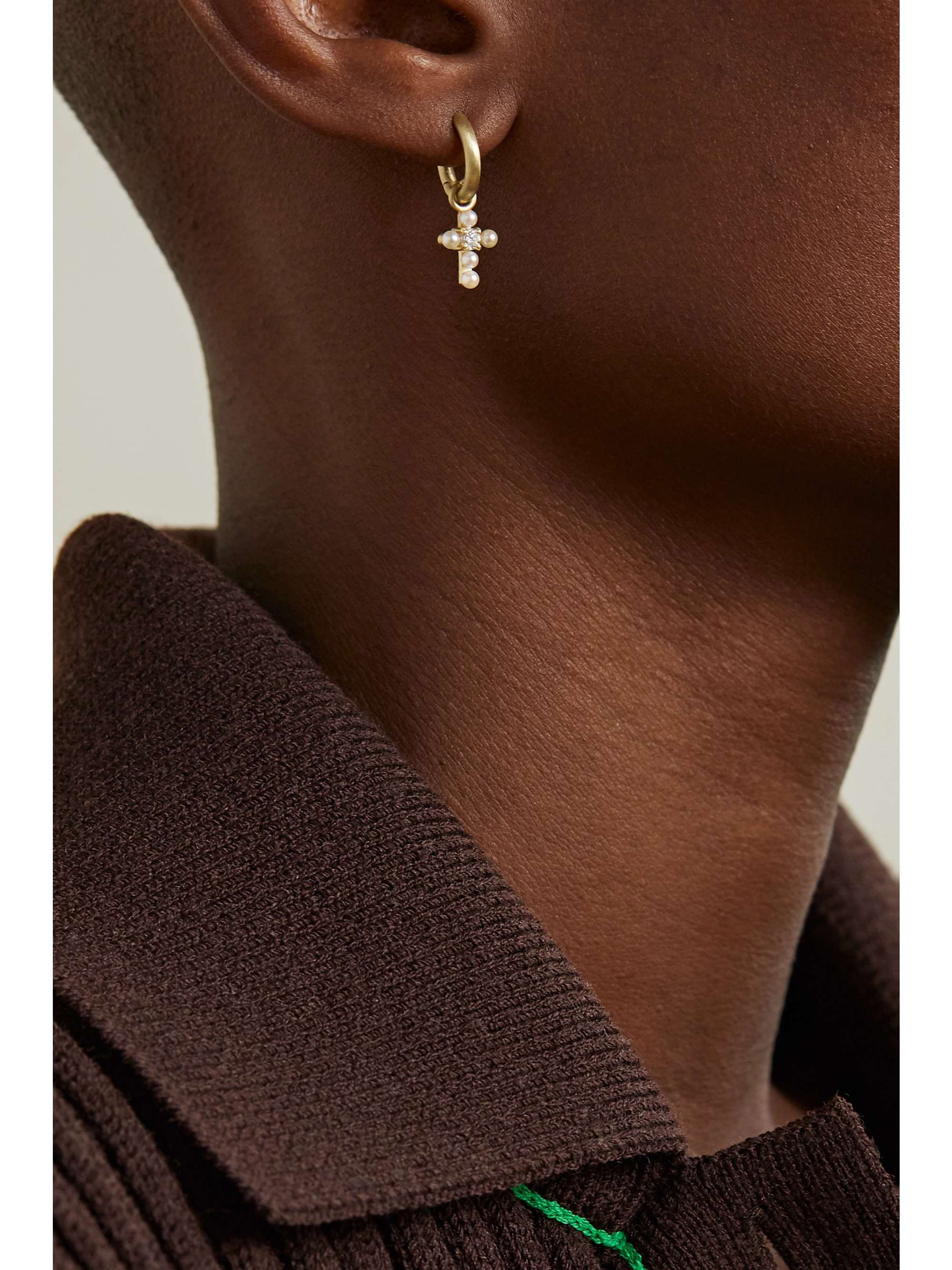 IRENE NEUWIRTH Immaculate 18-karat gold, turquoise and diamond hoop earrings