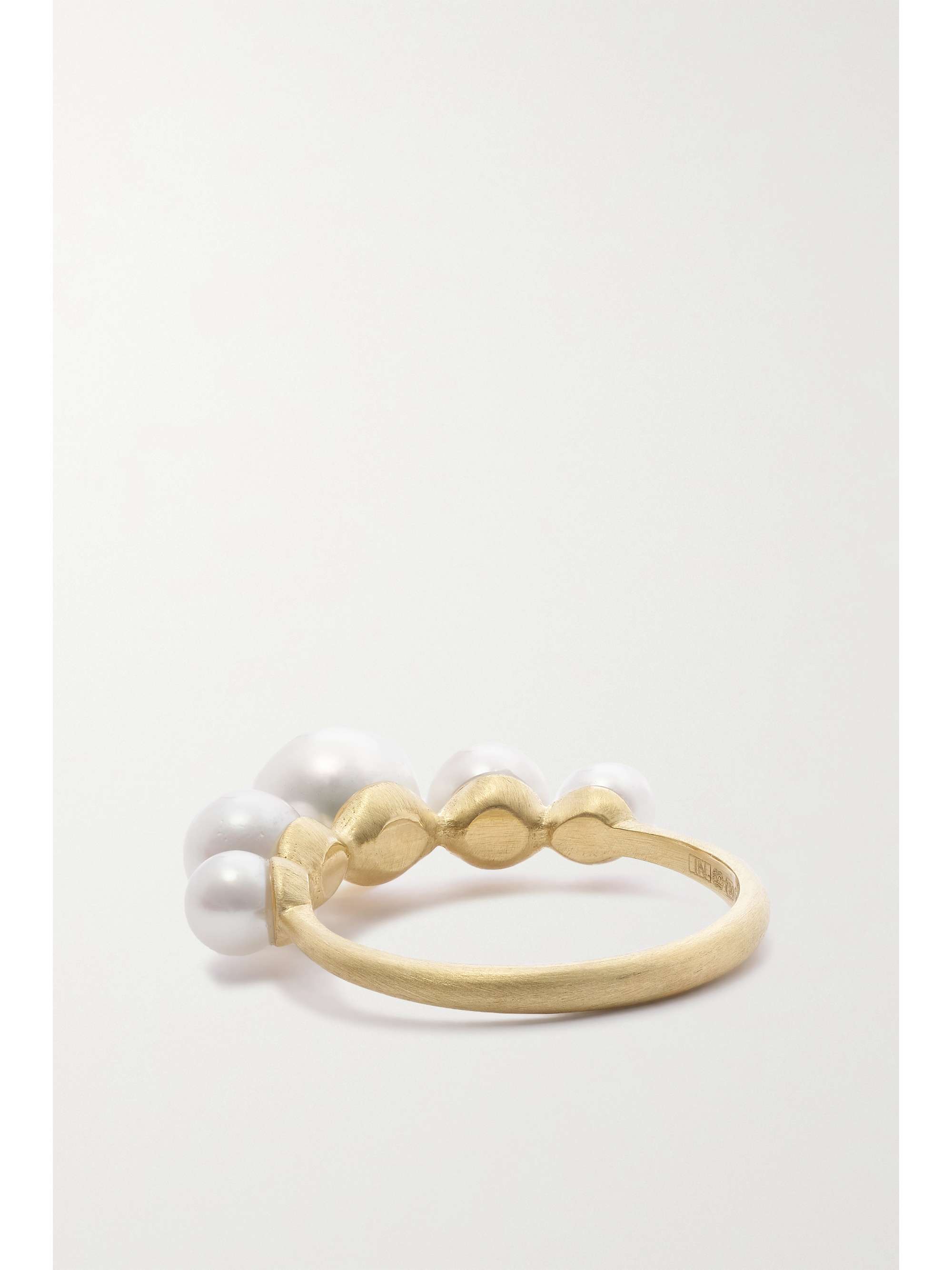 IRENE NEUWIRTH 18-karat gold pearl ring