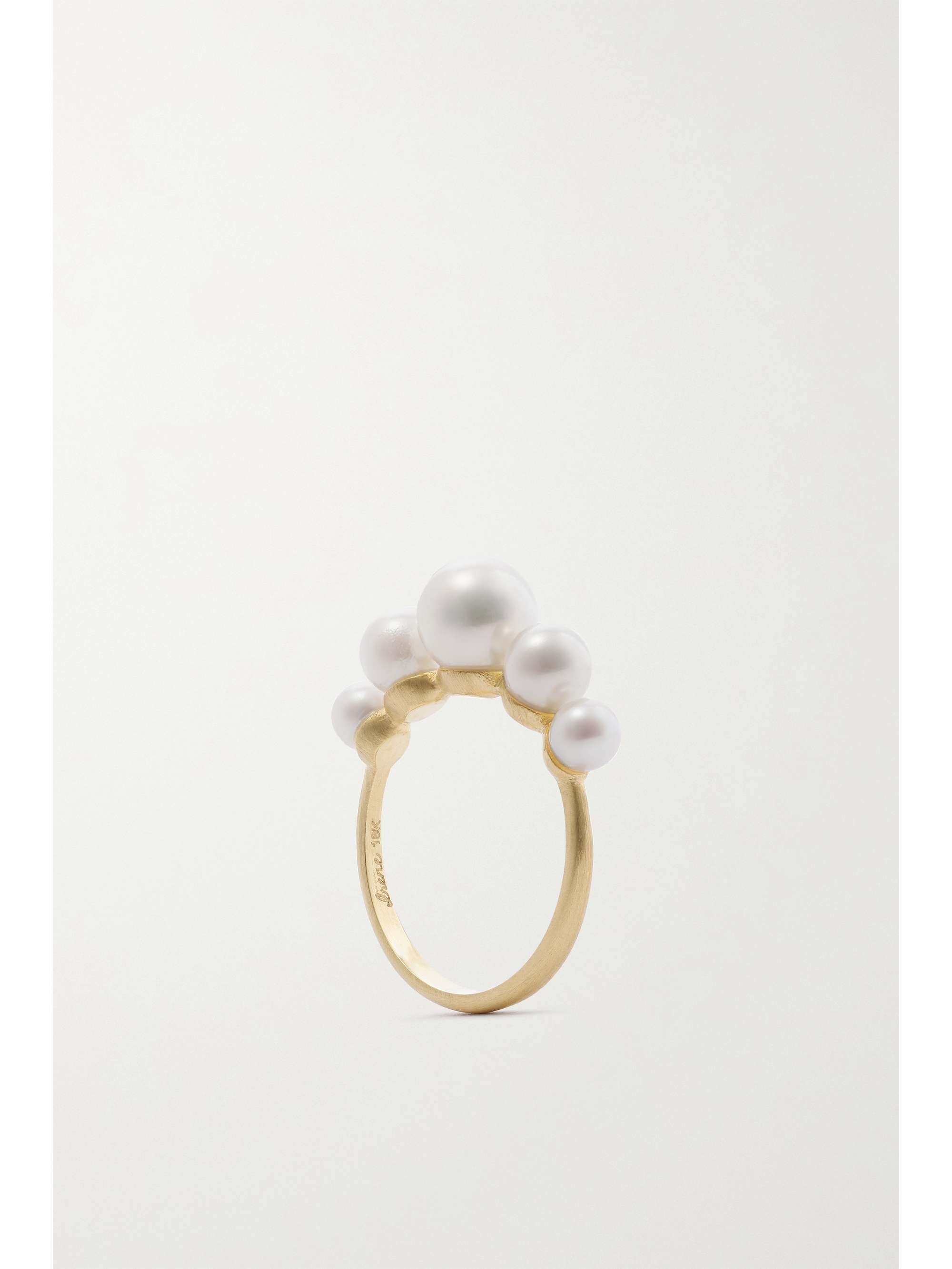 IRENE NEUWIRTH 18-karat gold pearl ring